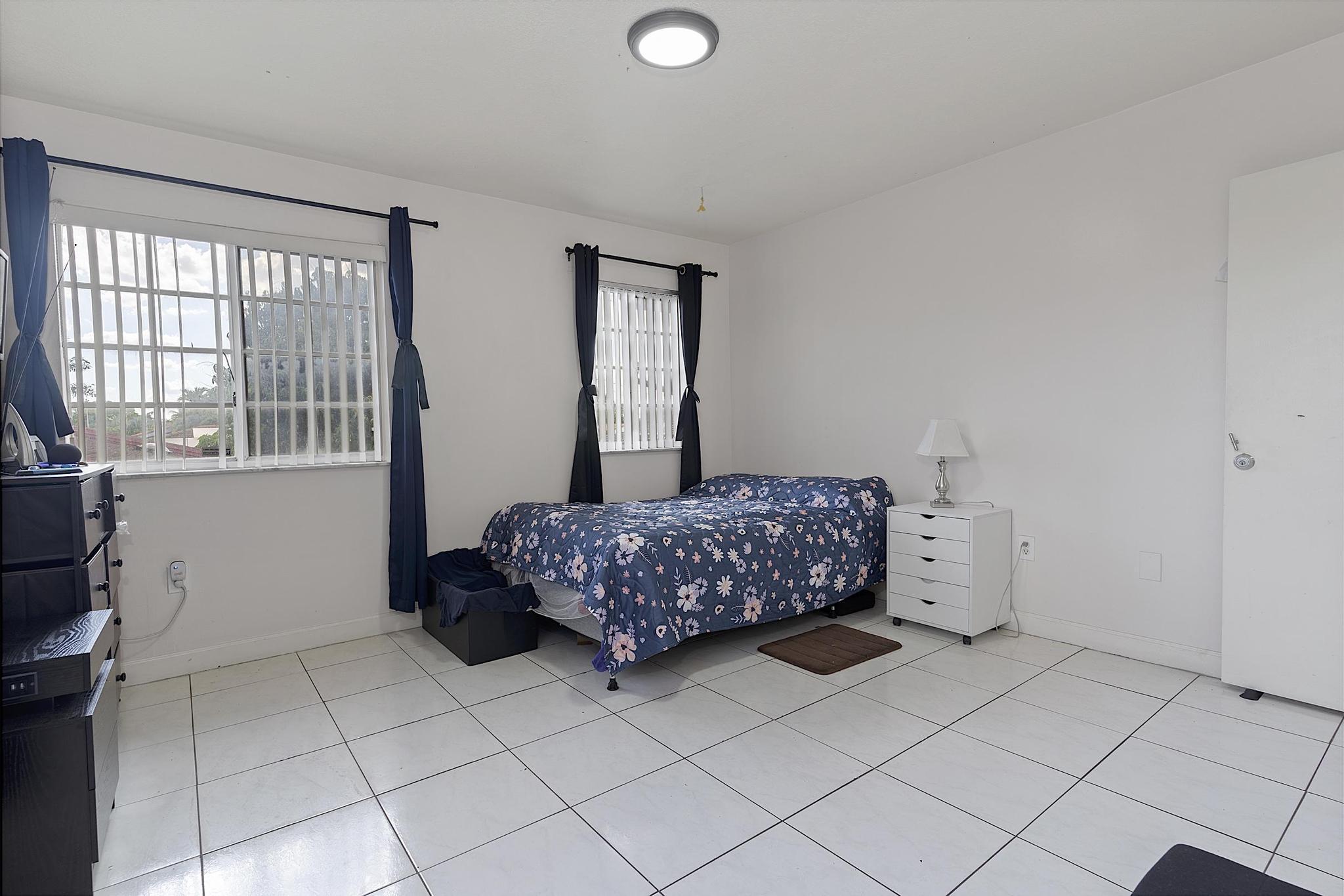 EAST VISTA CONDO - Residential