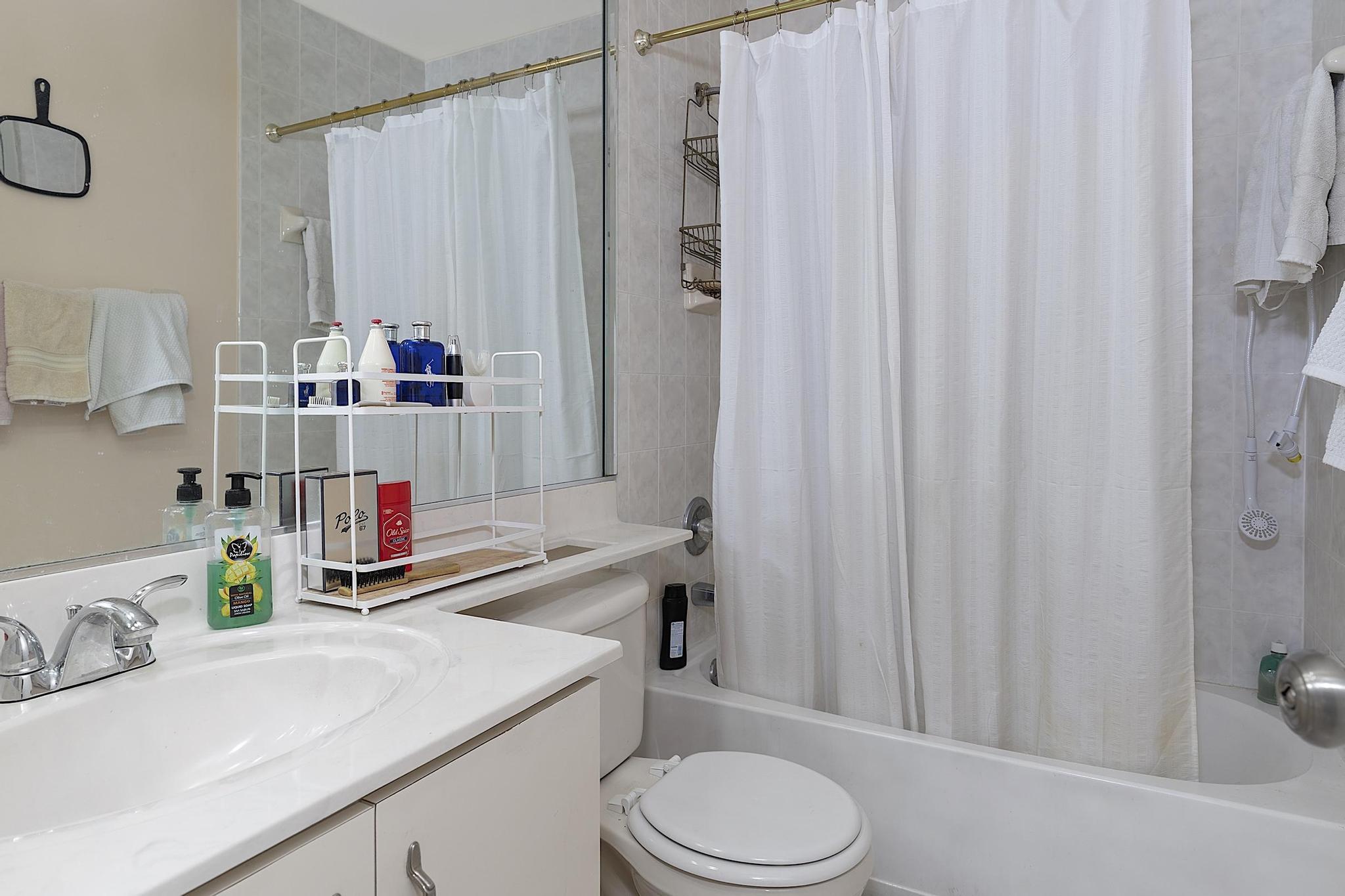 EAST VISTA CONDO - Residential