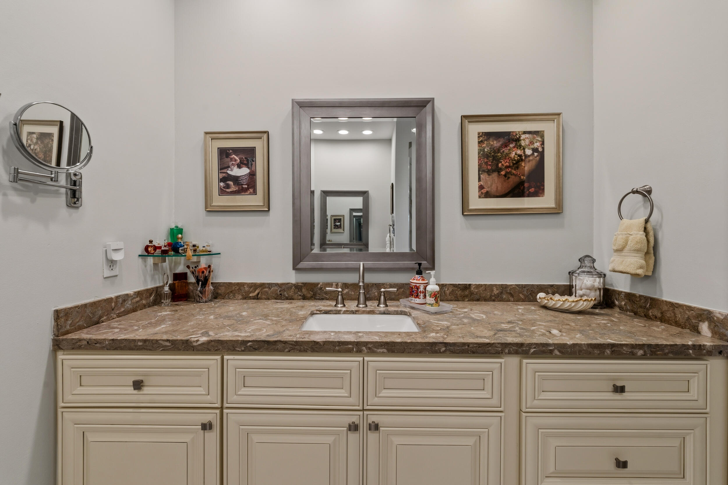 LAKE CHARLESTON PAR D - Residential