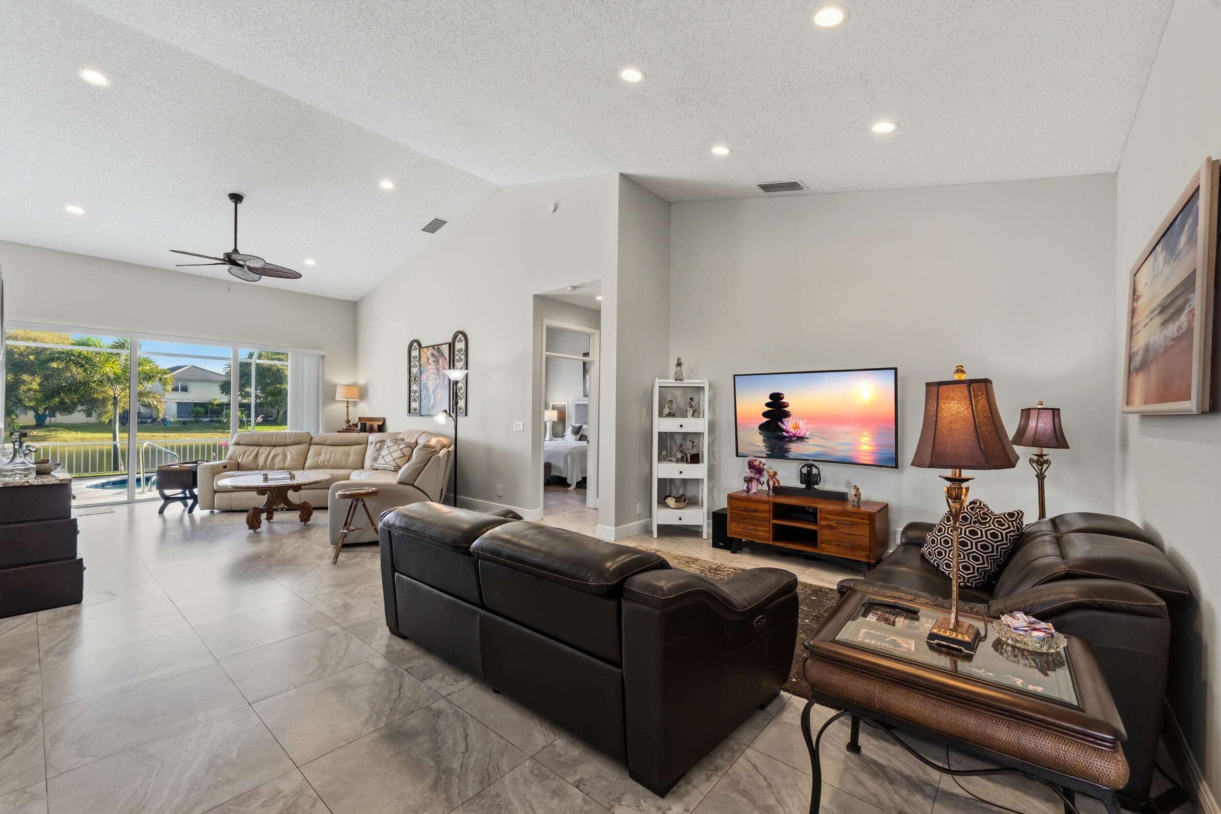 LAKE CHARLESTON PAR D - Residential