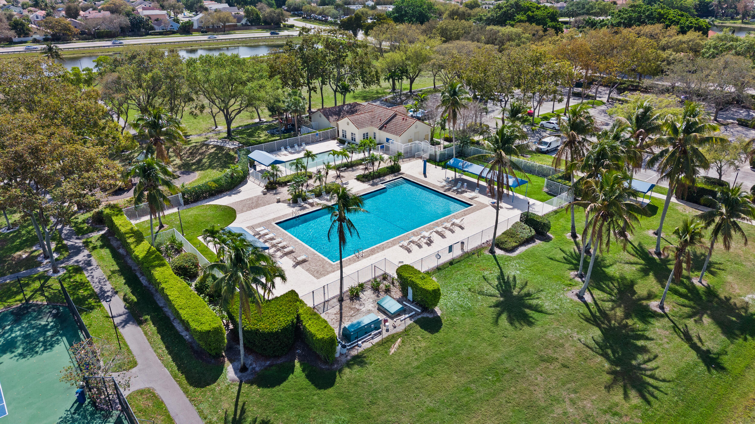 LAKE CHARLESTON PAR D - Residential