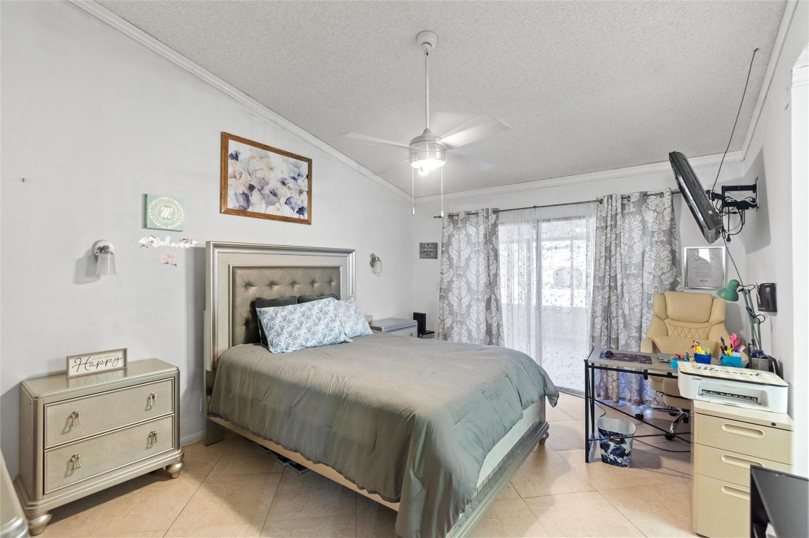 9978 Moss Pond Drive