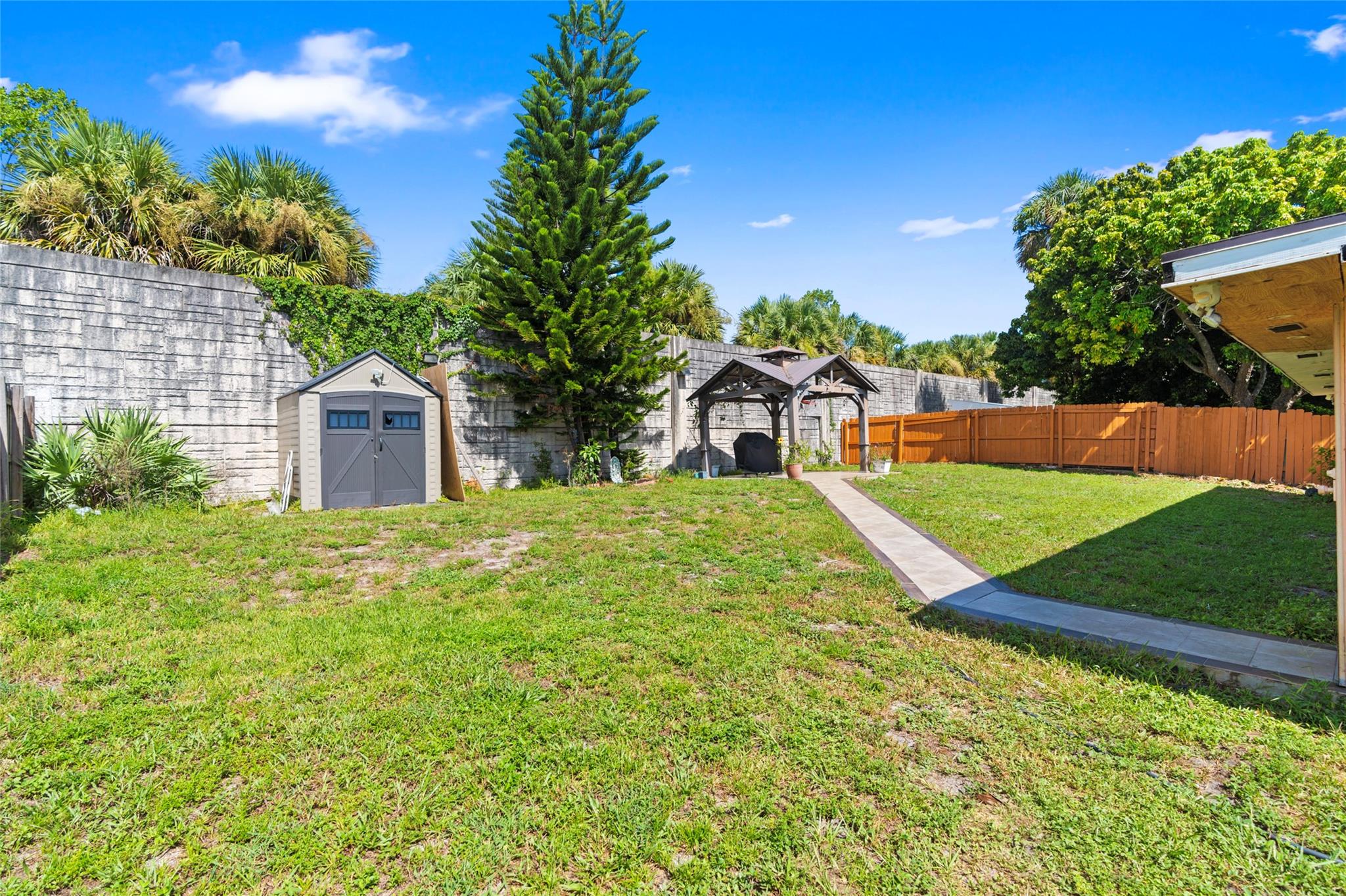 9978 Moss Pond Drive