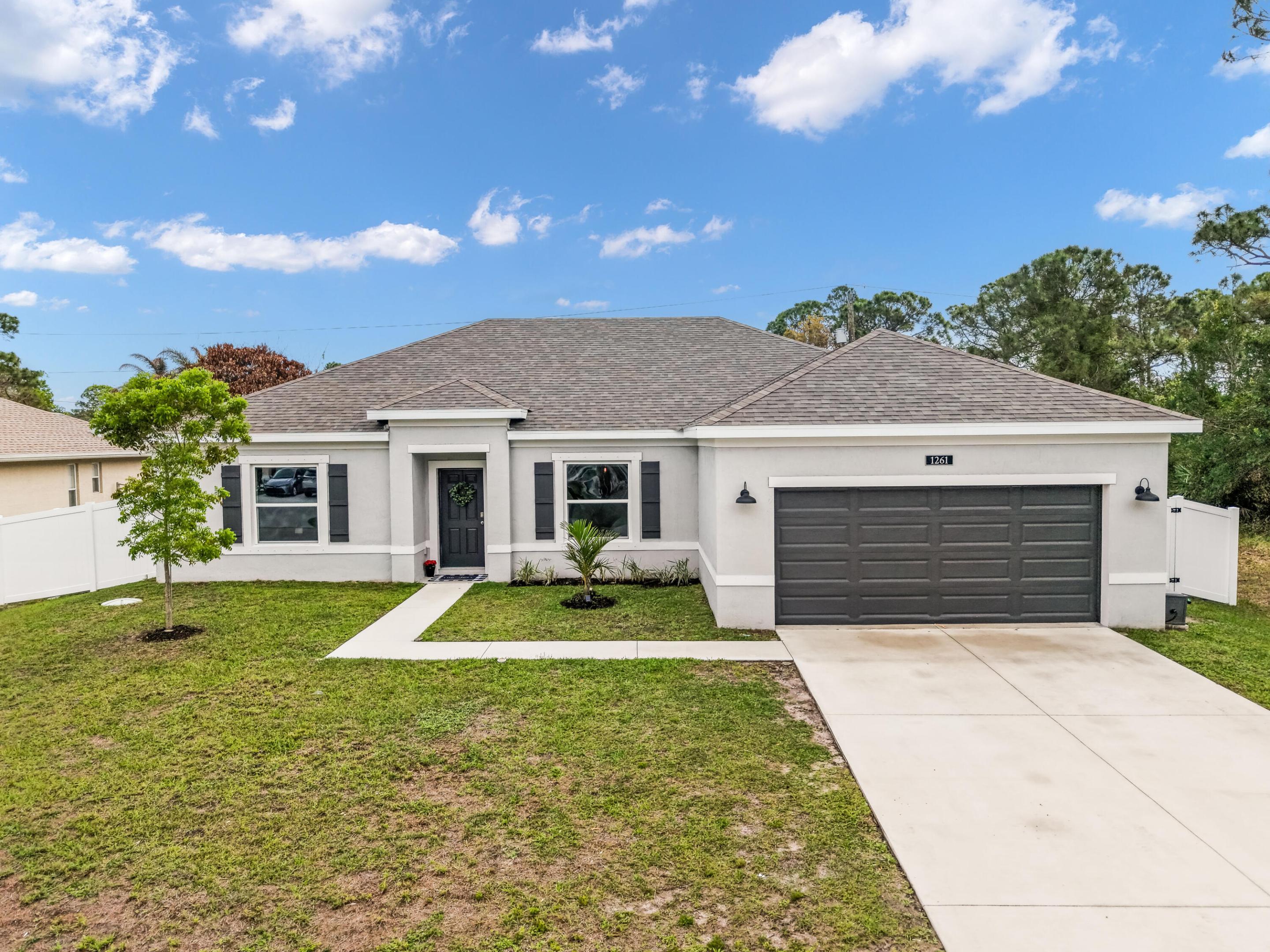 PORT ST LUCIE SECTION 4 - Residential