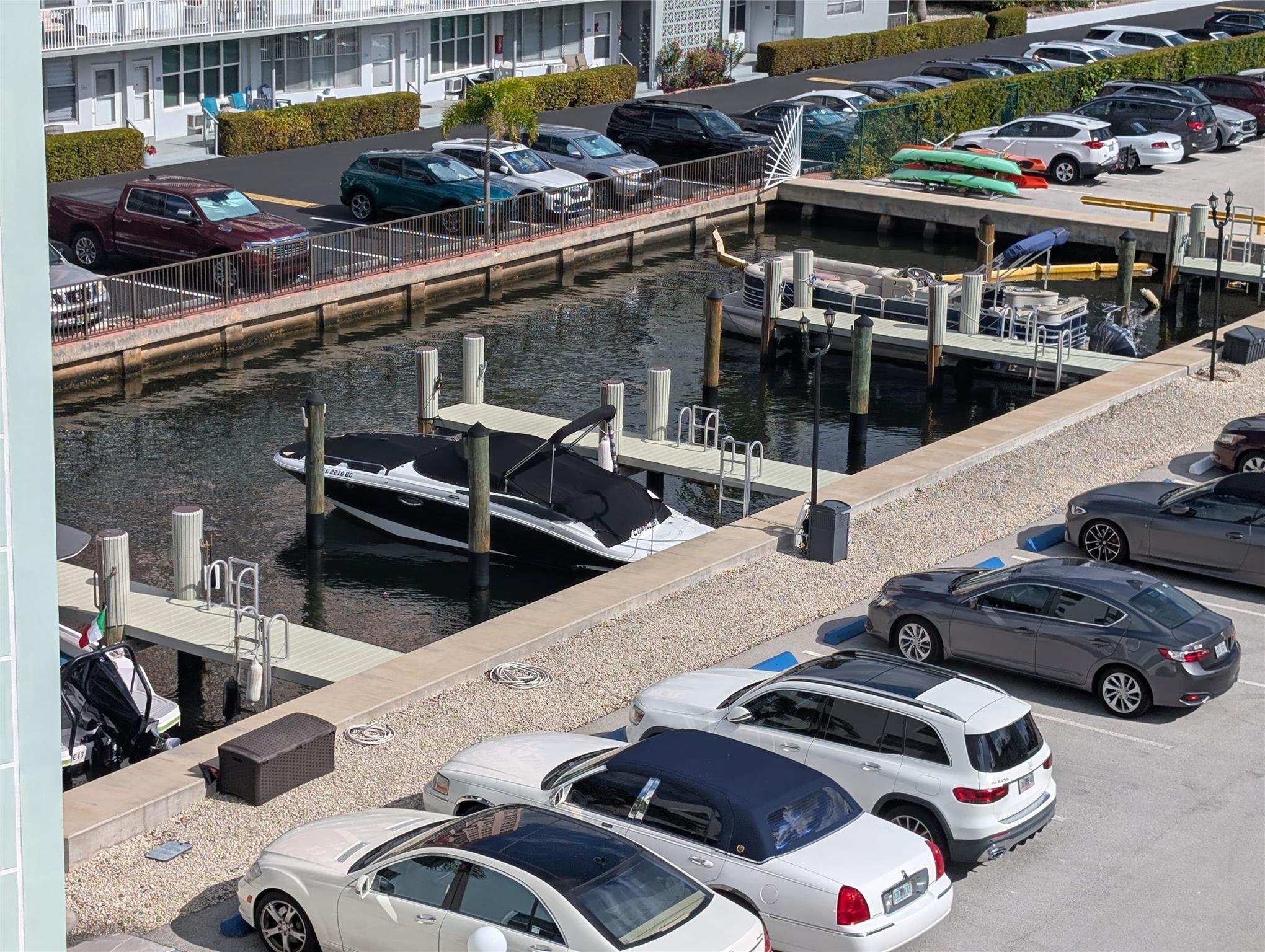 Golden Bay Towers - Residential