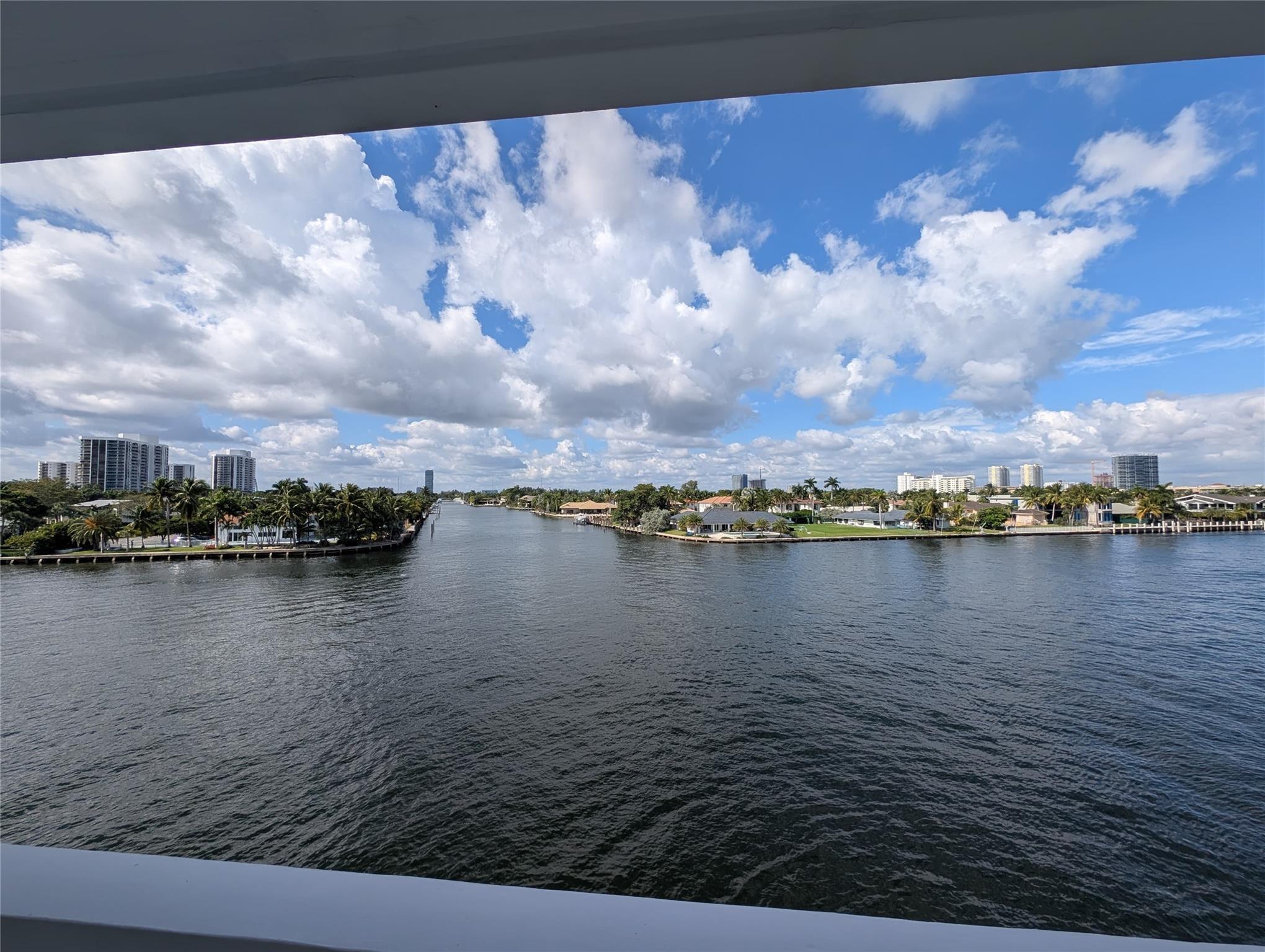 Golden Bay Towers - Residential