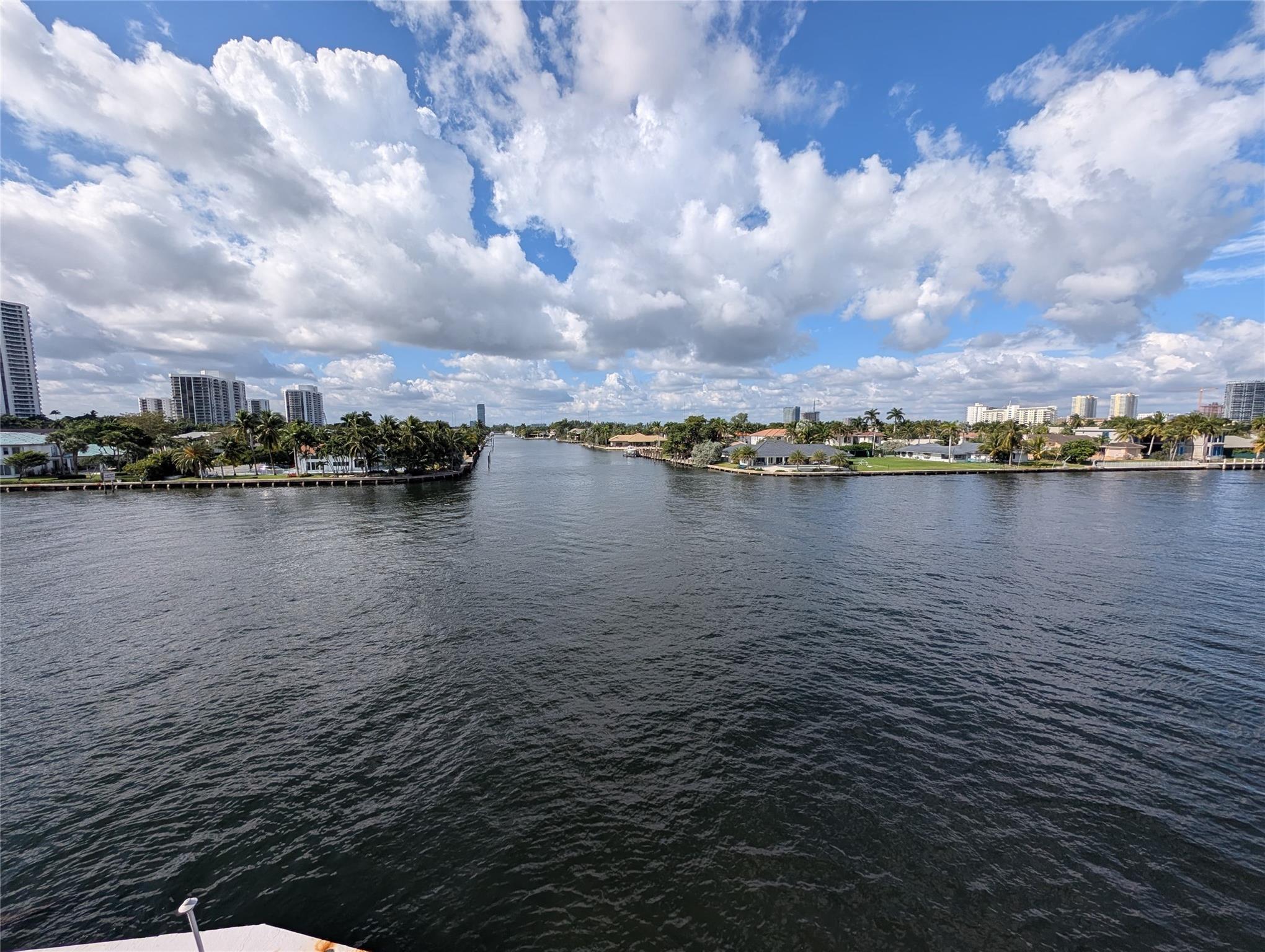 Golden Bay Towers - Residential