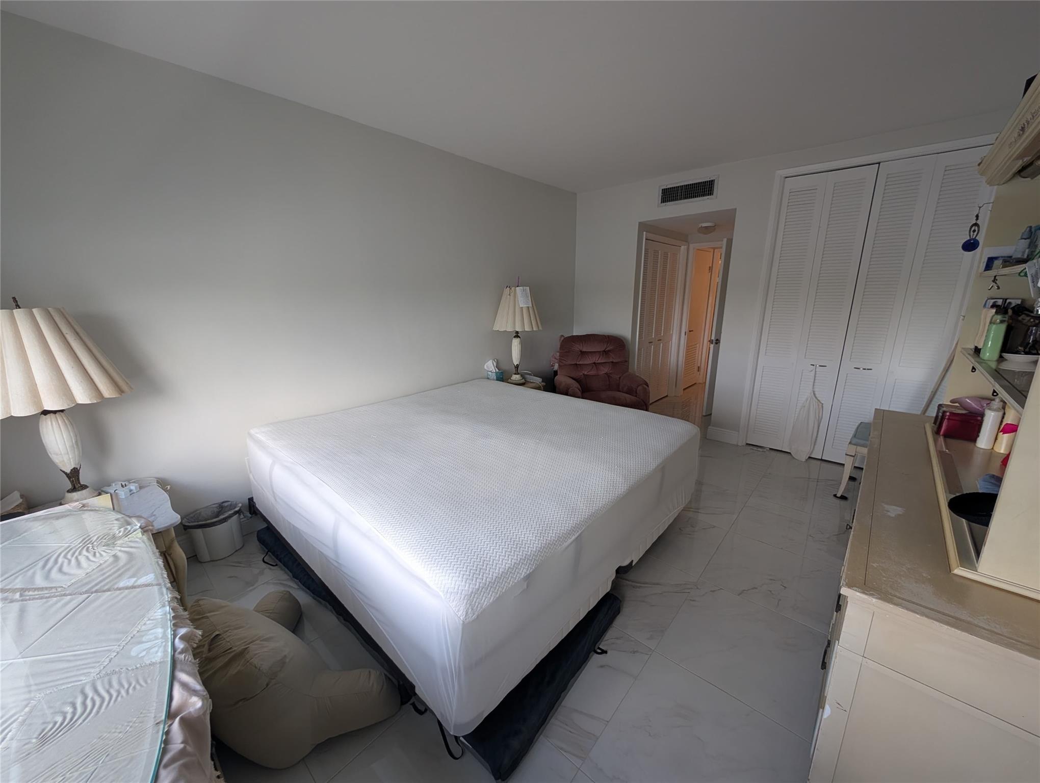 Golden Bay Towers - Residential