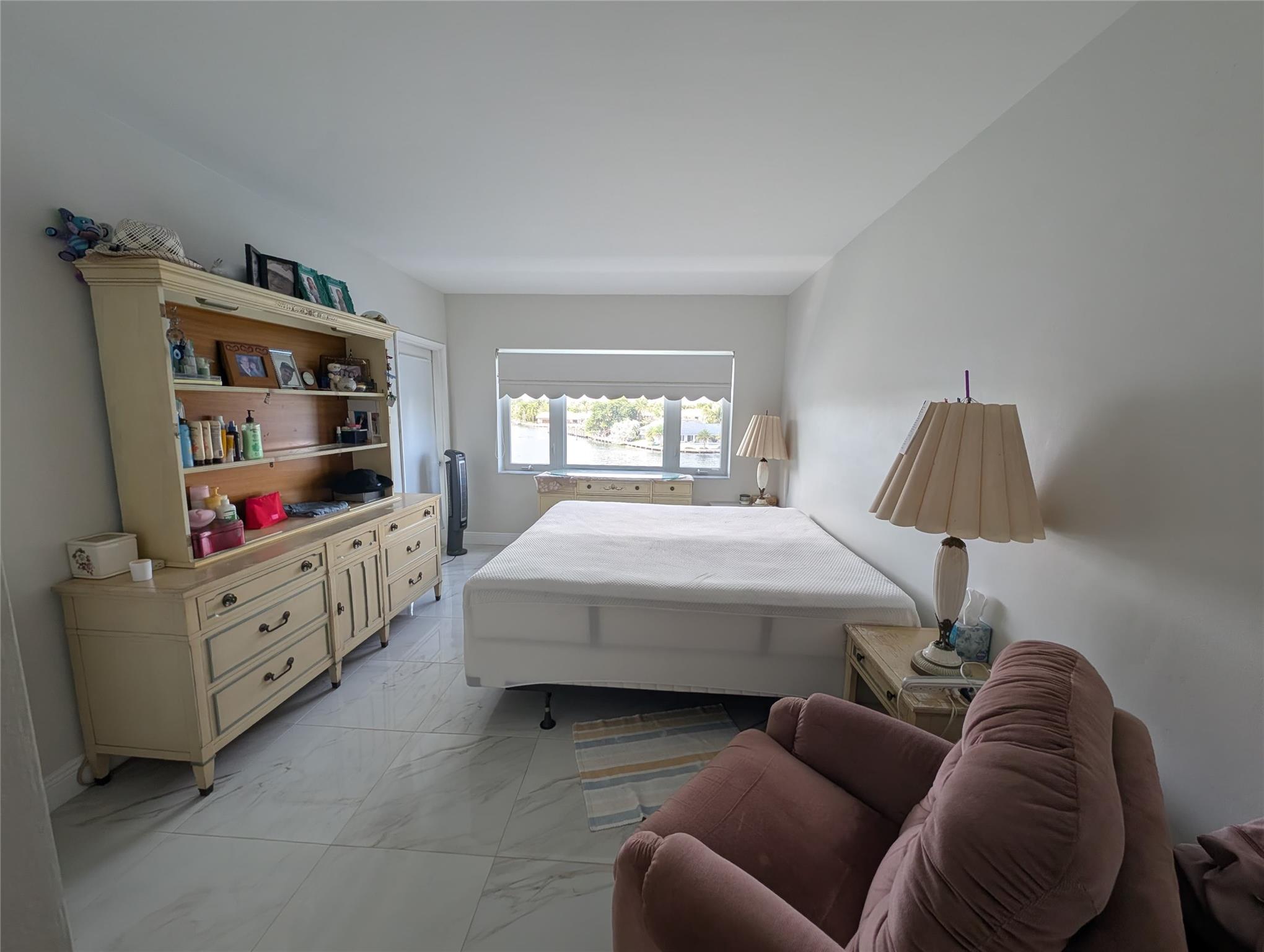 Golden Bay Towers - Residential