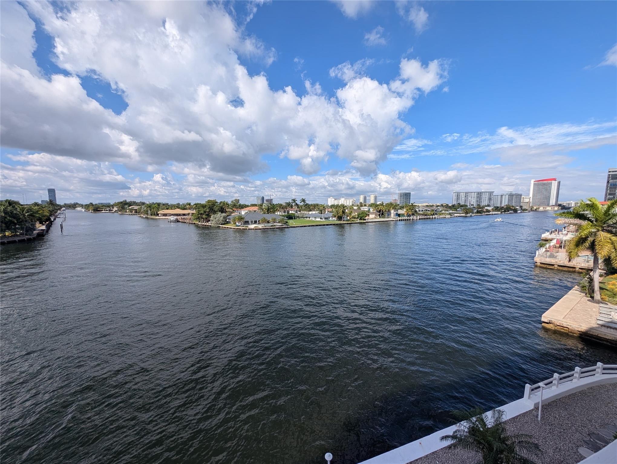 Golden Bay Towers - Residential