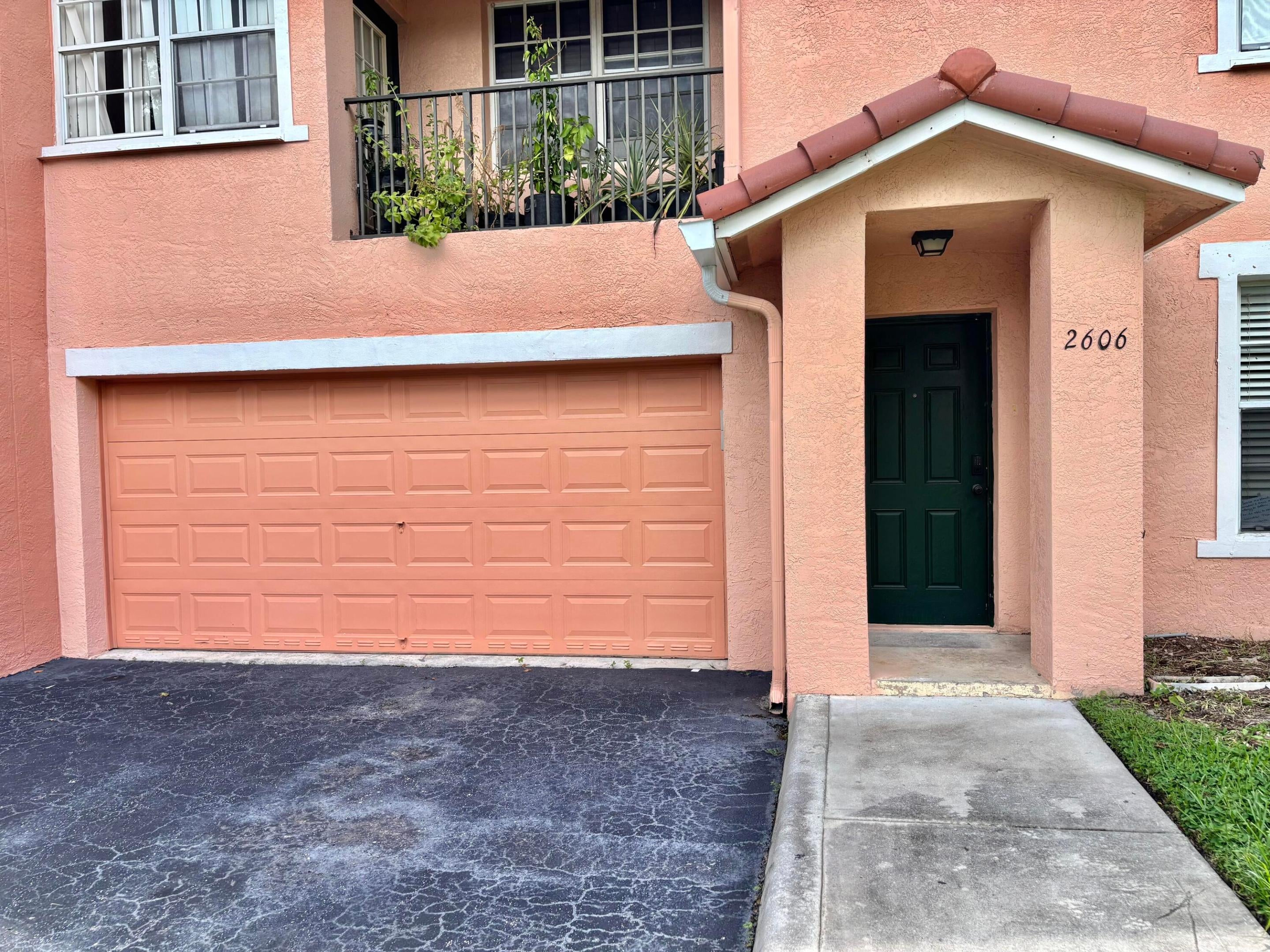 2606 Belmont Lane