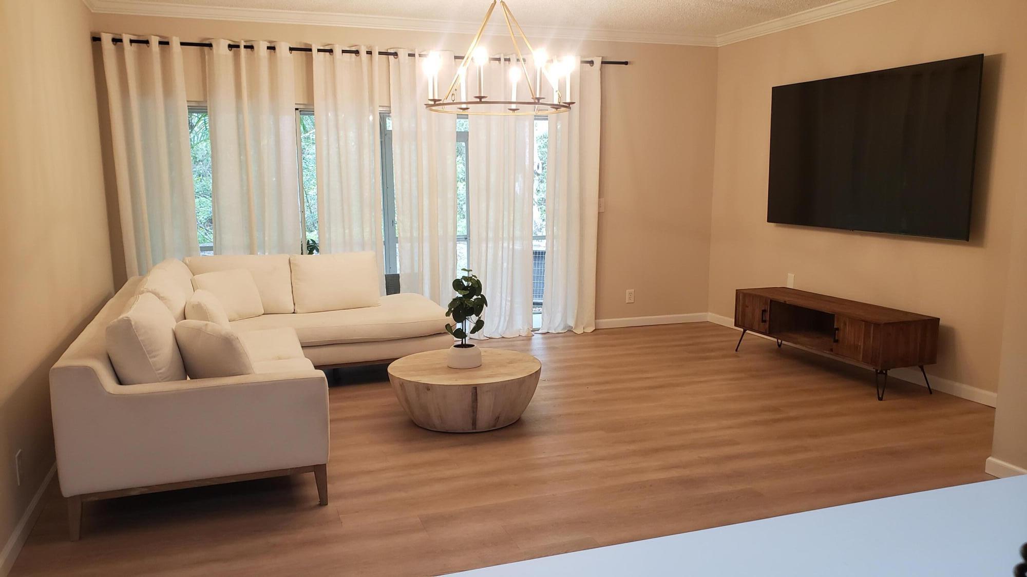 4645 Palmbrooke Circle, West Palm Beach, FL, 33417/$379,000 1 4645 Palmbrooke Circle