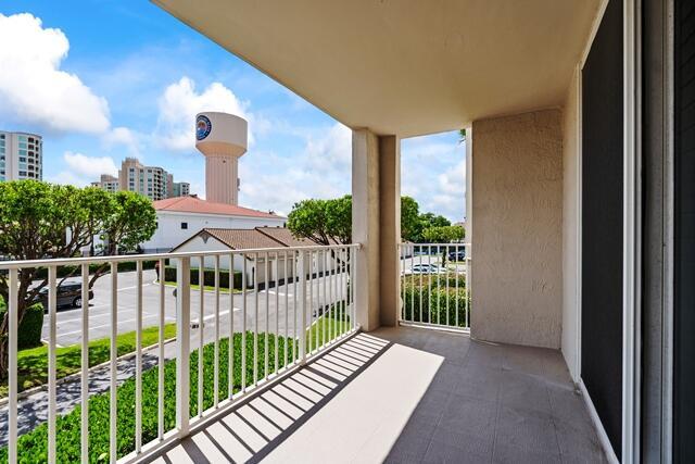 HIGHLAND BEACH CLUB CONDO - Residential