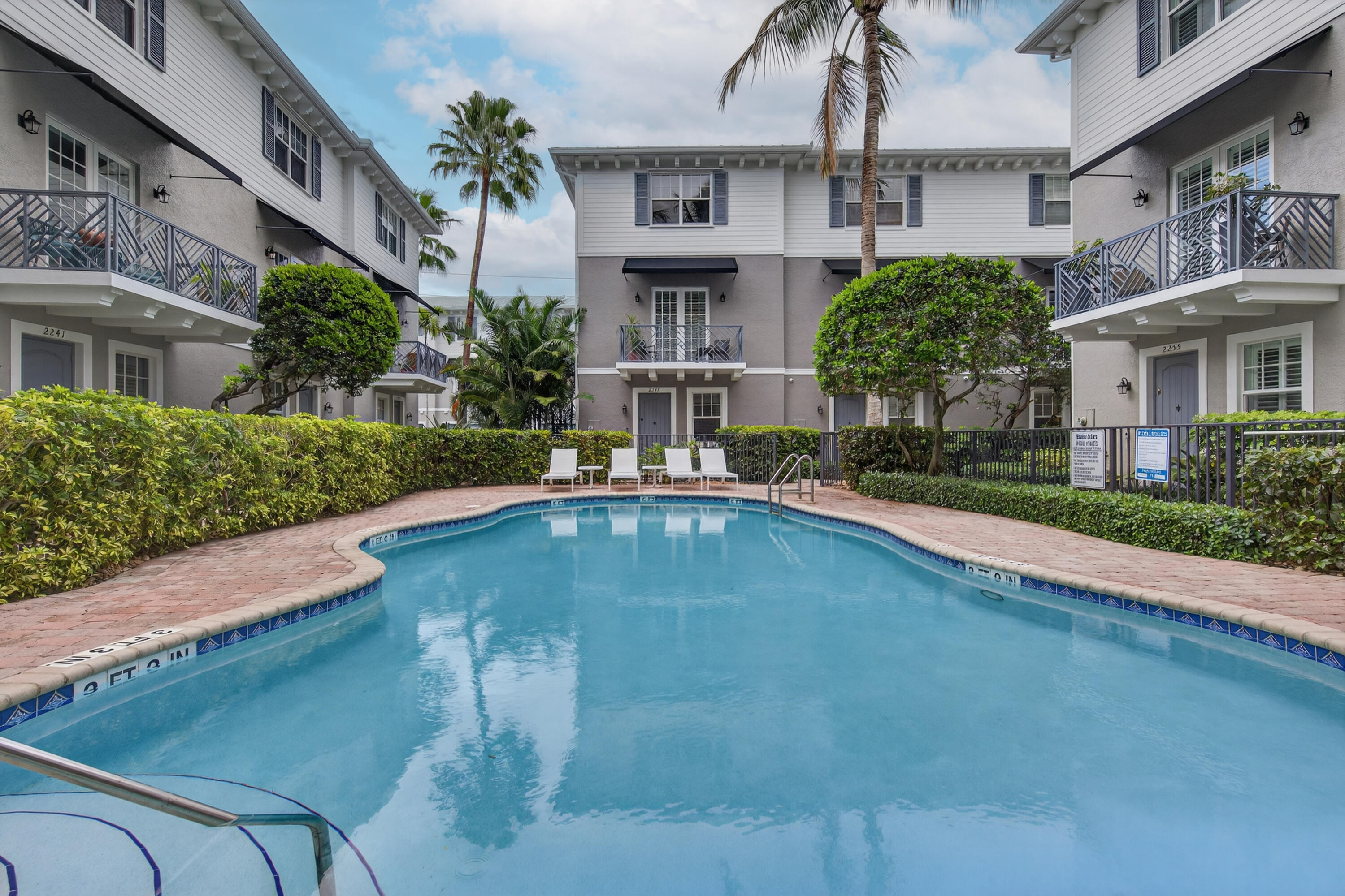WILTON MANORS - Residential