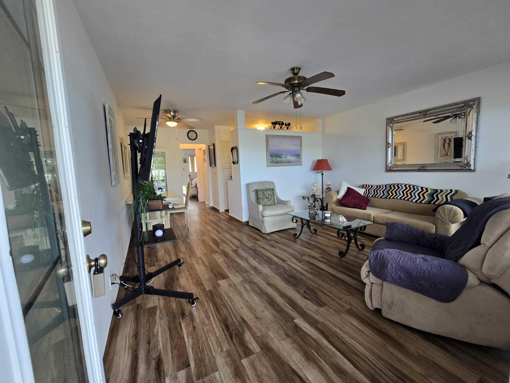 1000 SW 10th Avenue SW 19p