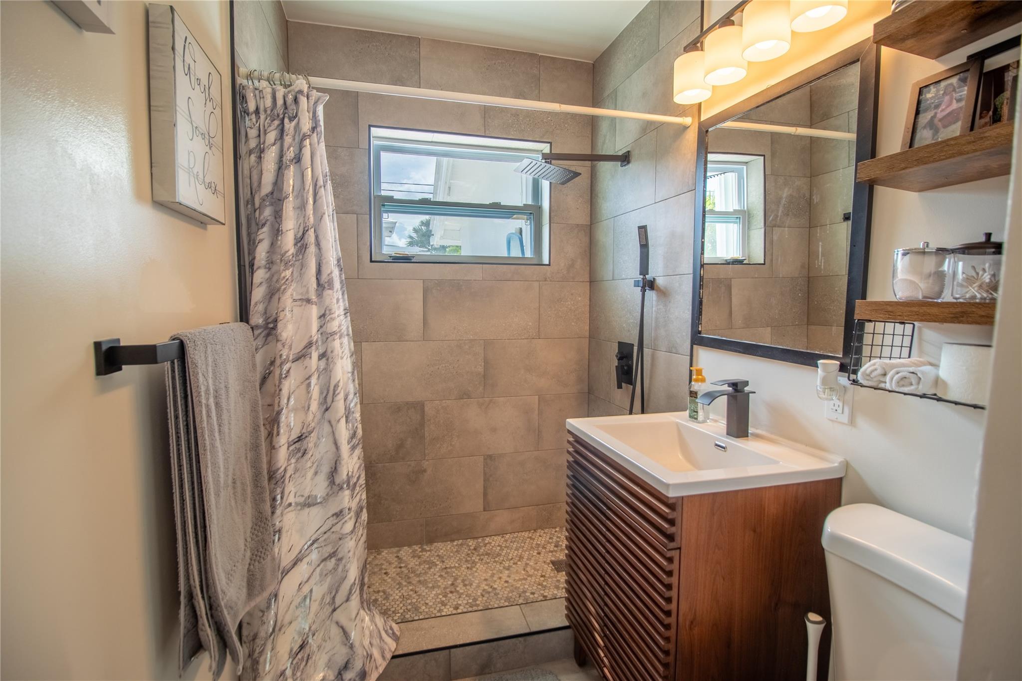 COVE 3RD SEC - Residential