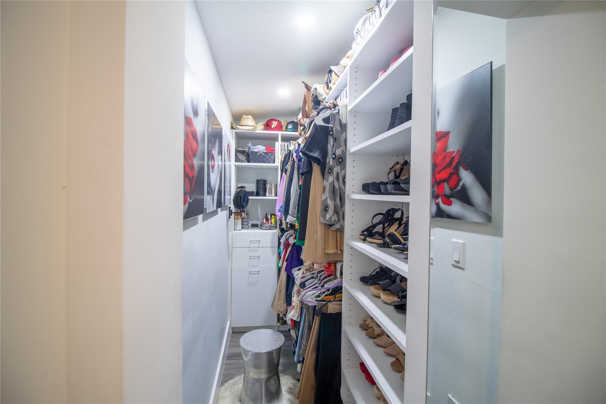 COVE 3RD SEC - Residential