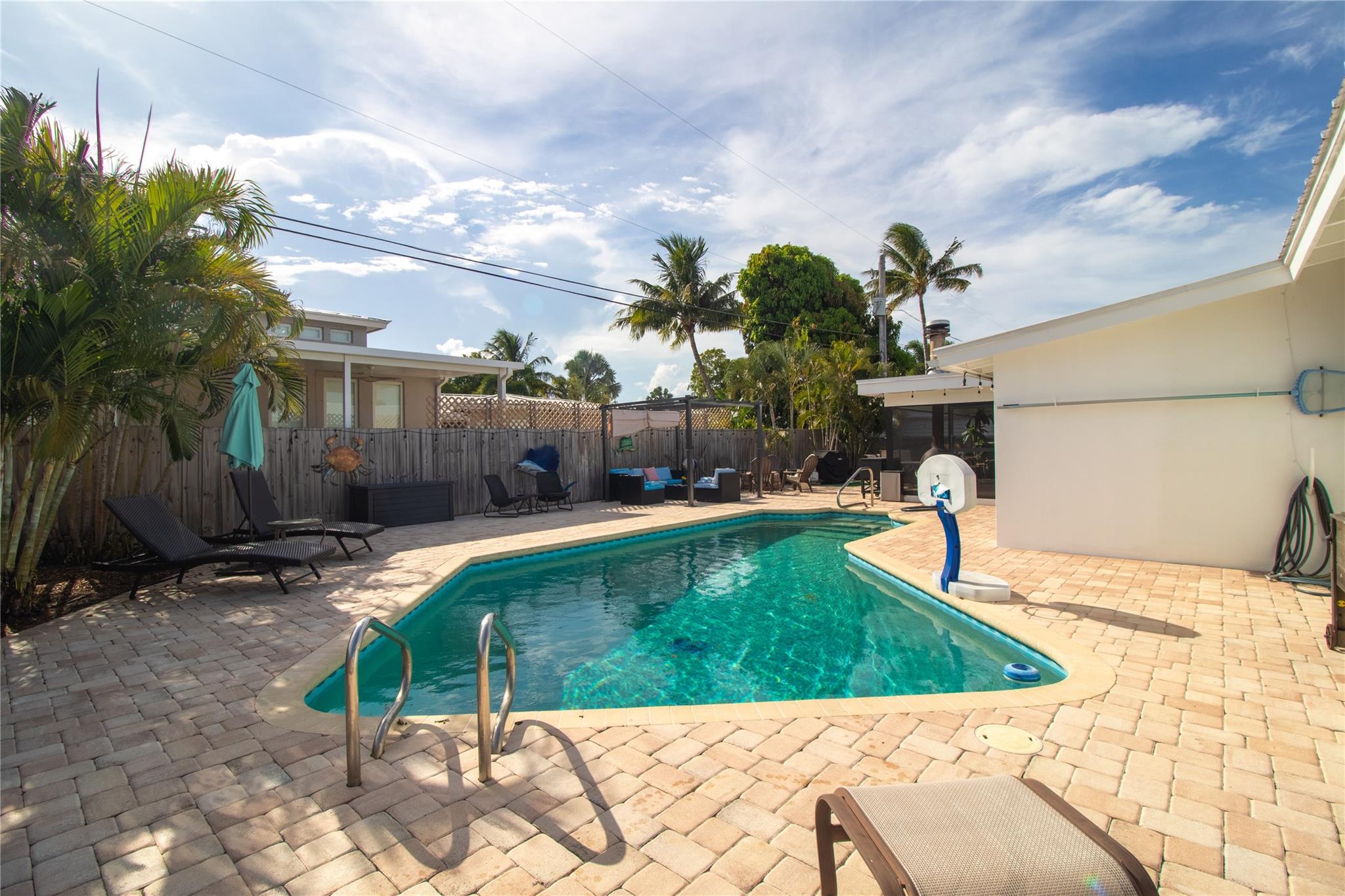 COVE 3RD SEC - Residential