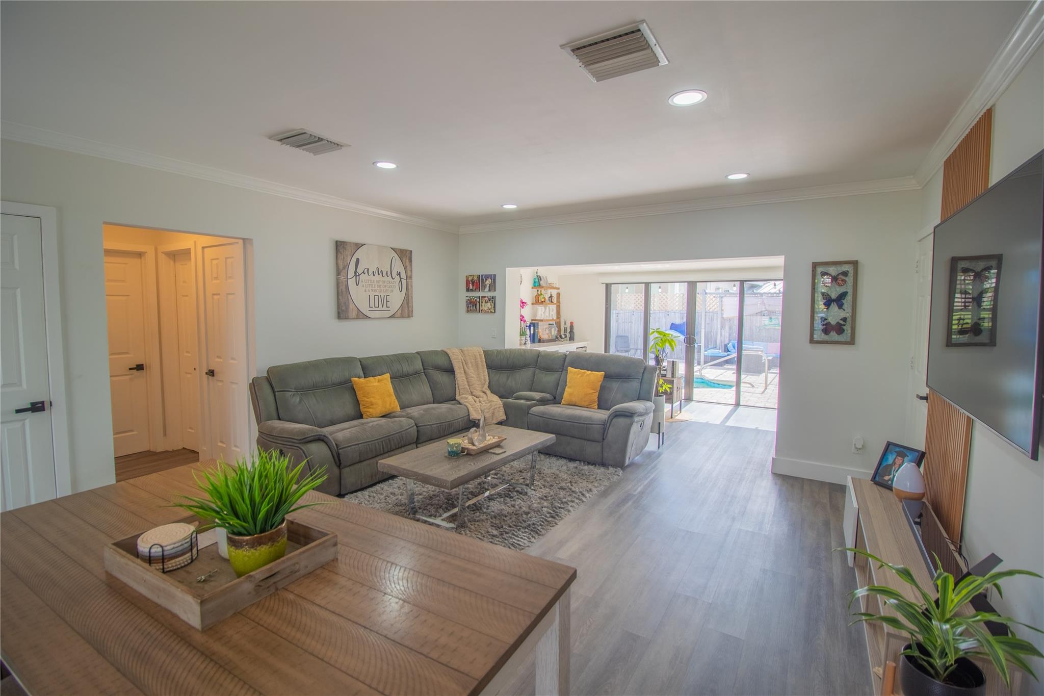 COVE 3RD SEC - Residential