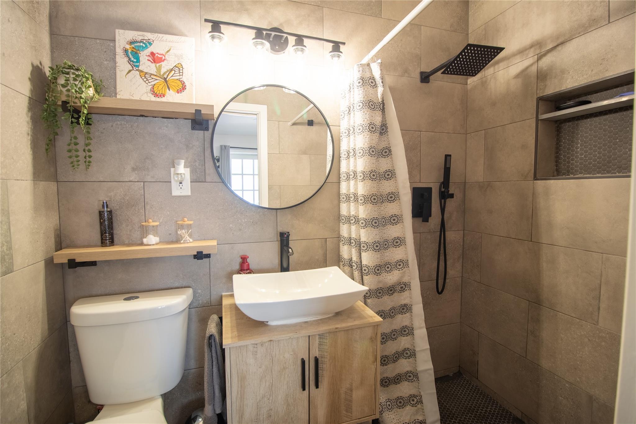 COVE 3RD SEC - Residential