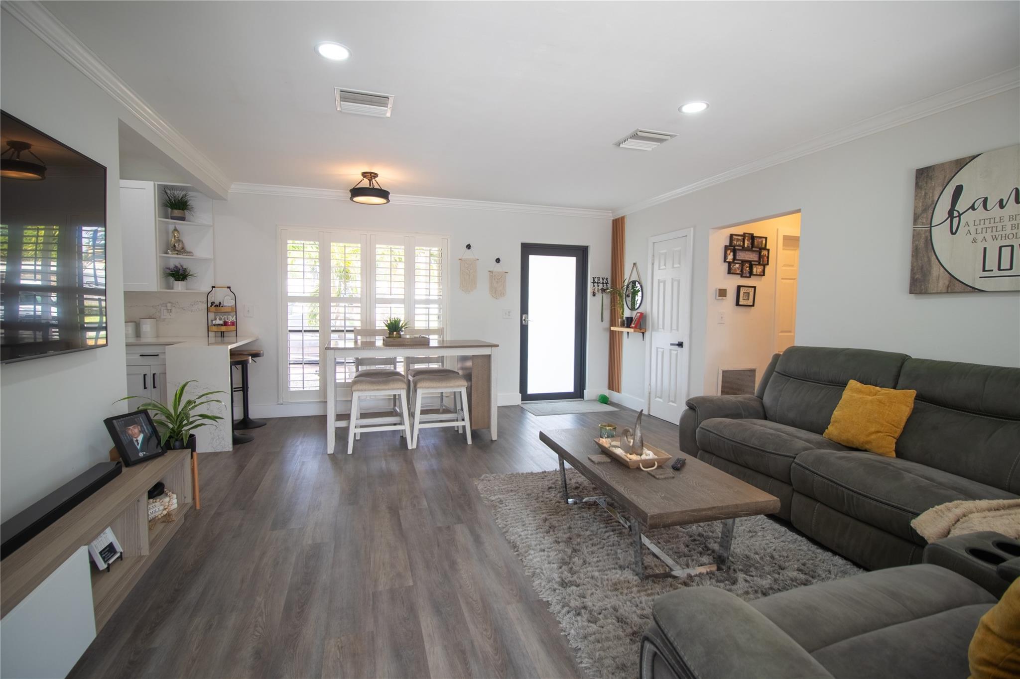 COVE 3RD SEC - Residential