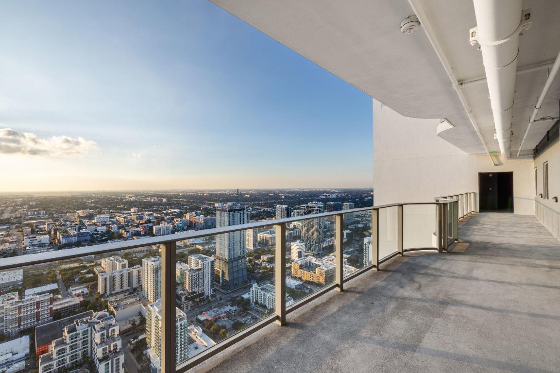 Aria Reserve Miami - Residential