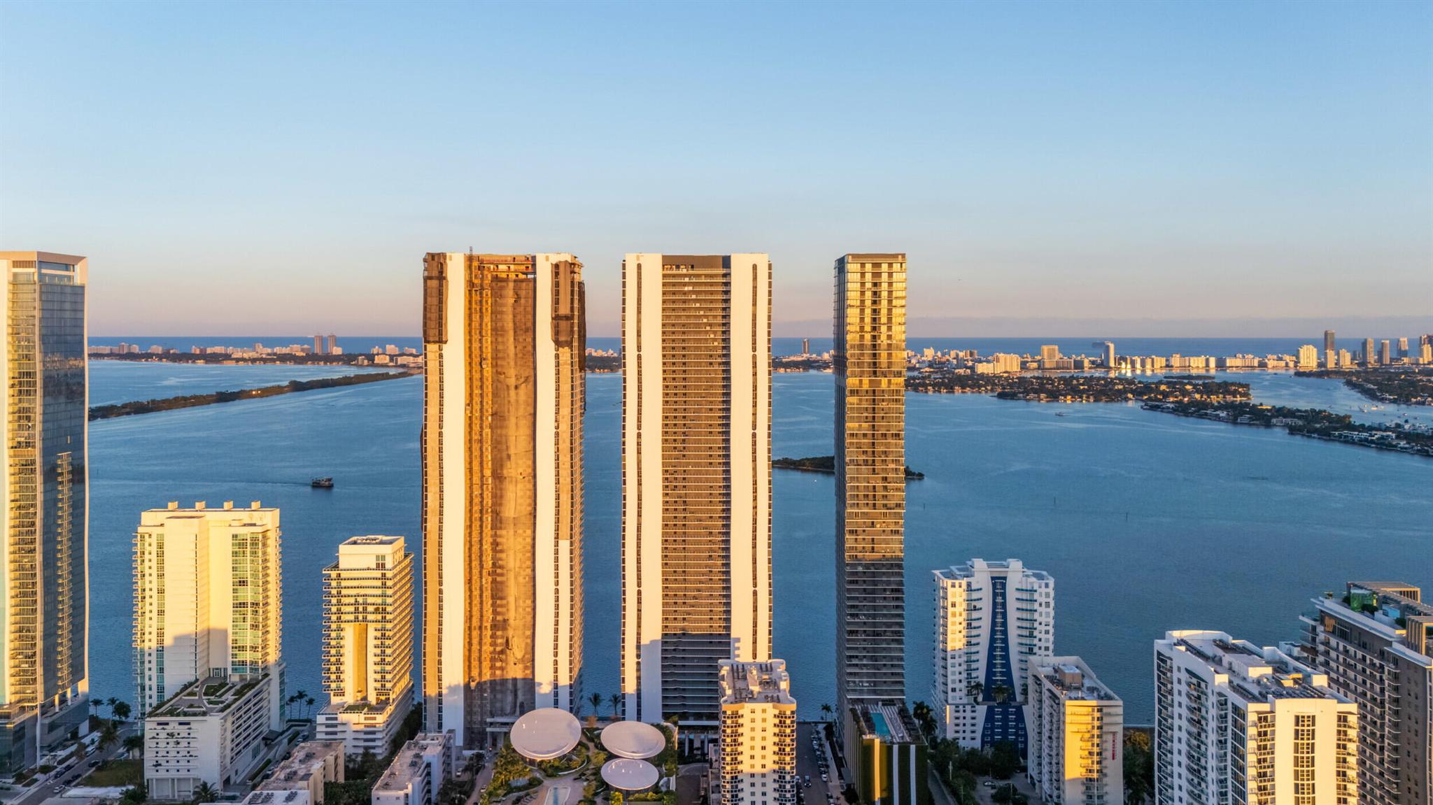 BAY BREEZE - Residential