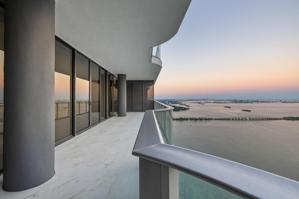 Aria Reserve Miami - Residential
