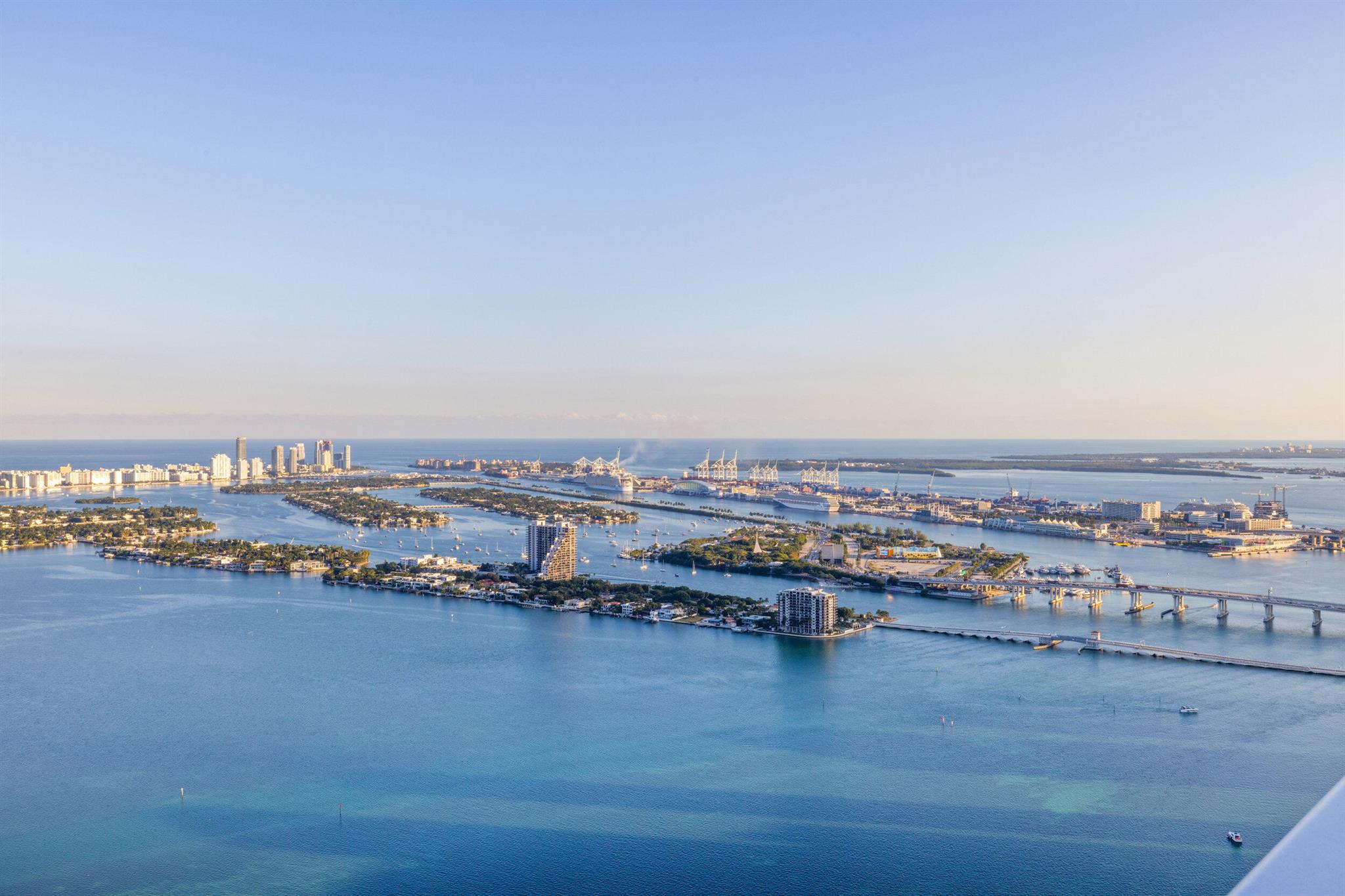 BAY BREEZE - Residential