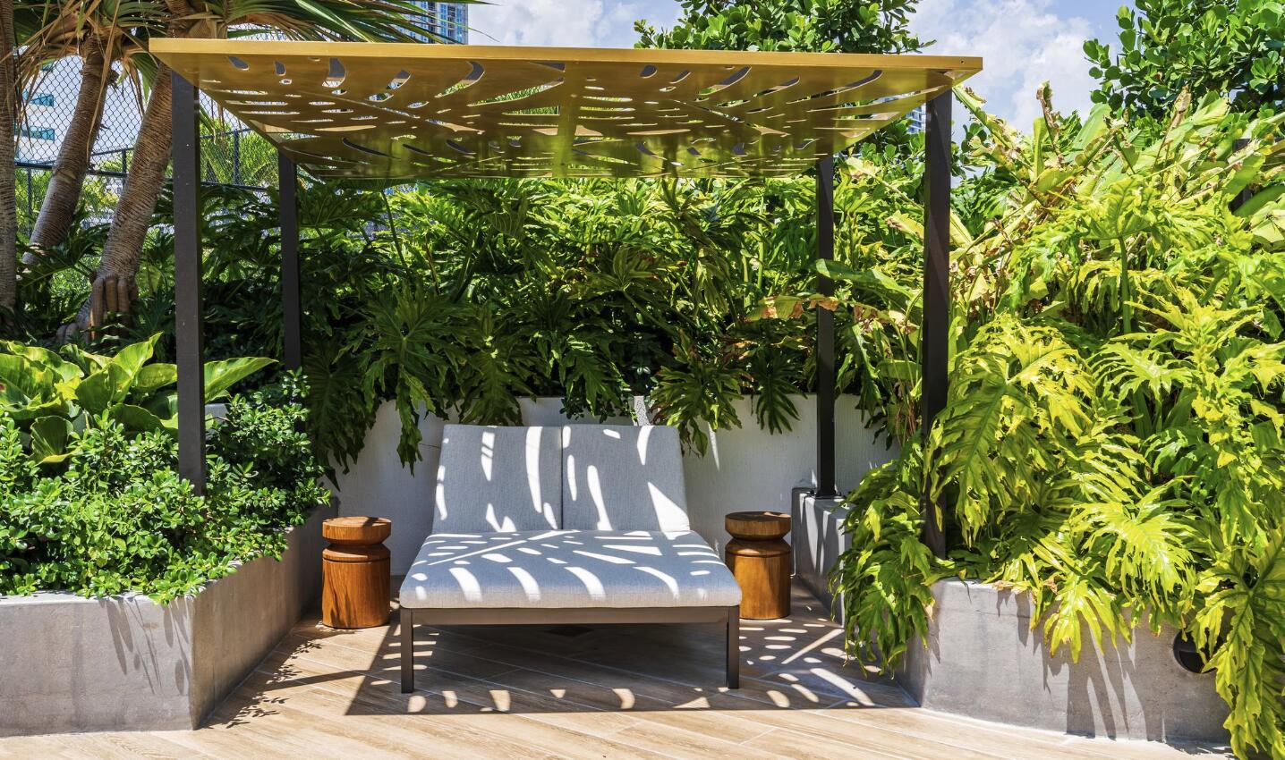 BAY BREEZE - Residential