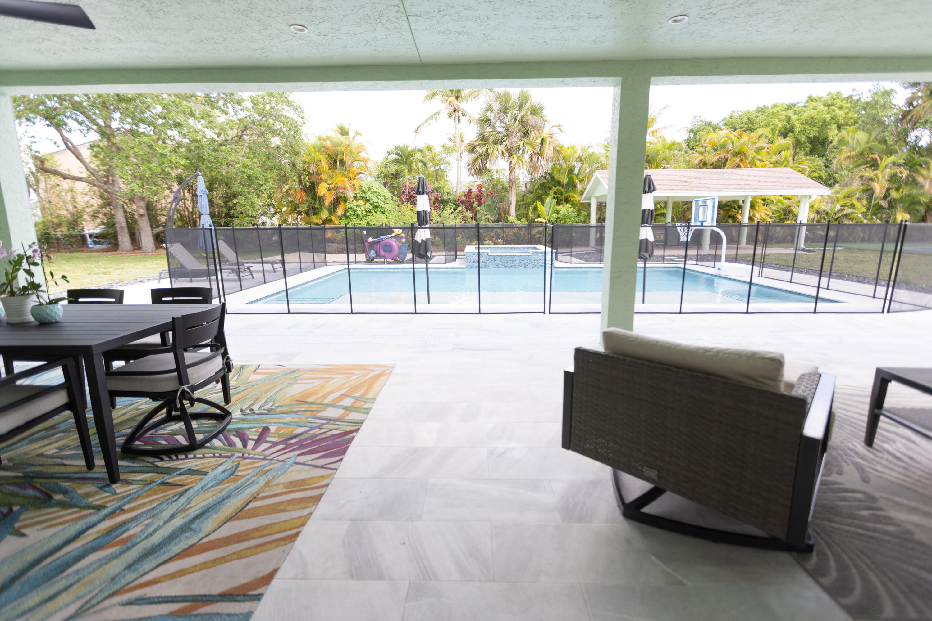 PALM BEACH RANCHETTES - Residential