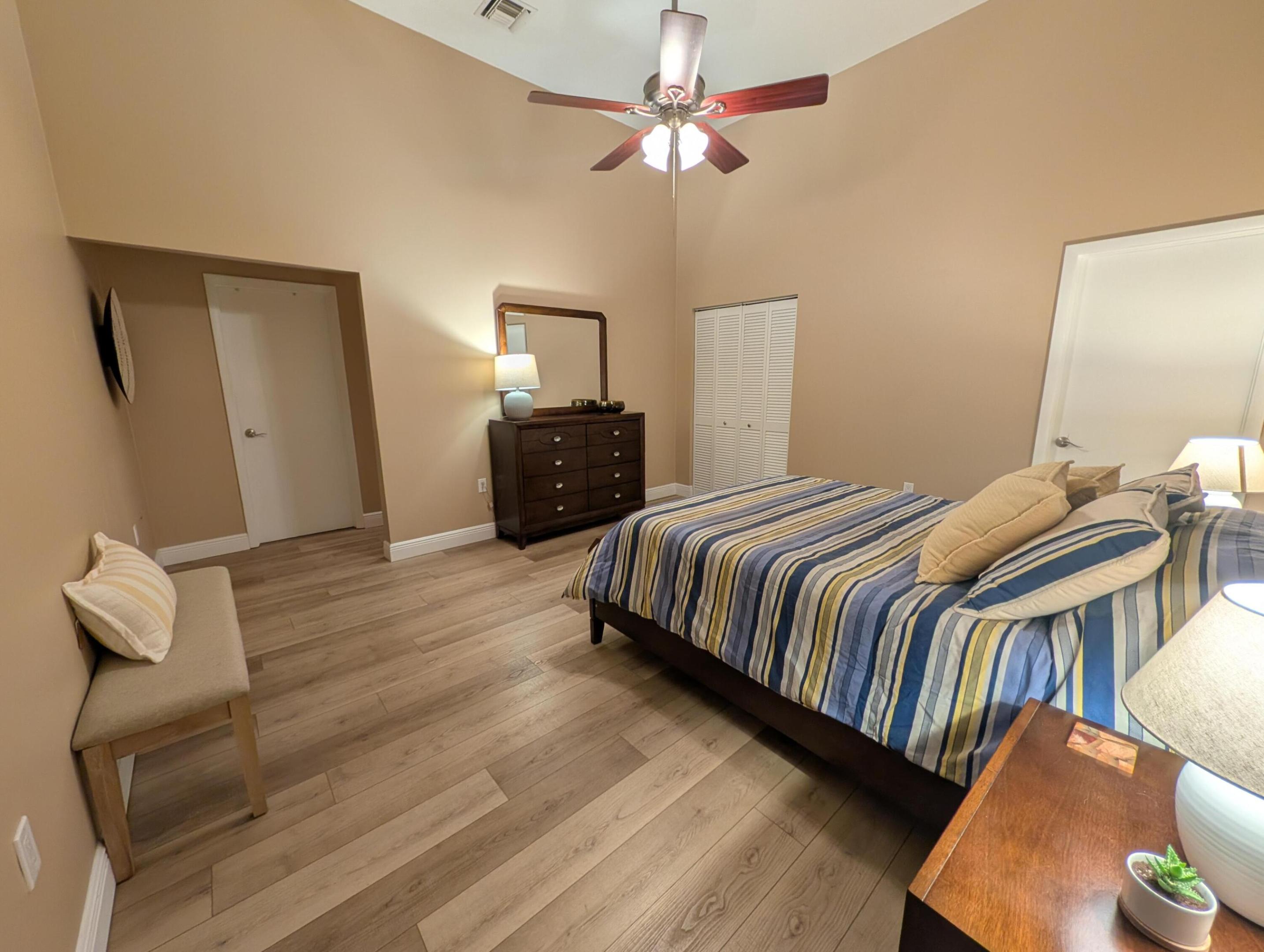 PALM BEACH RANCHETTES - Residential