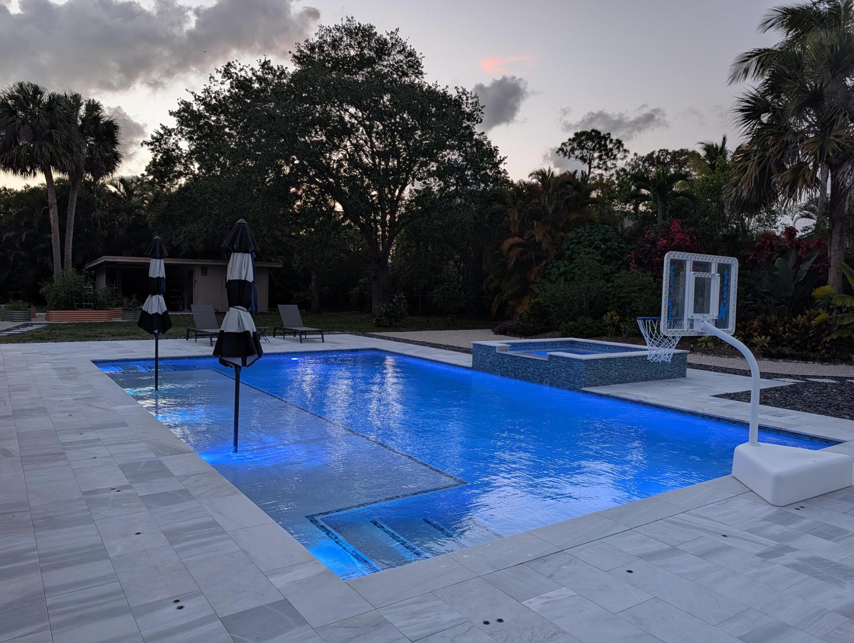 PALM BEACH RANCHETTES - Residential