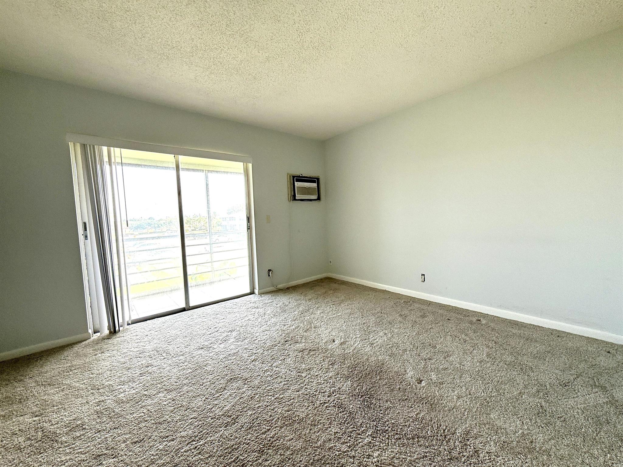 NORTHAMPTON CONDOS - Residential