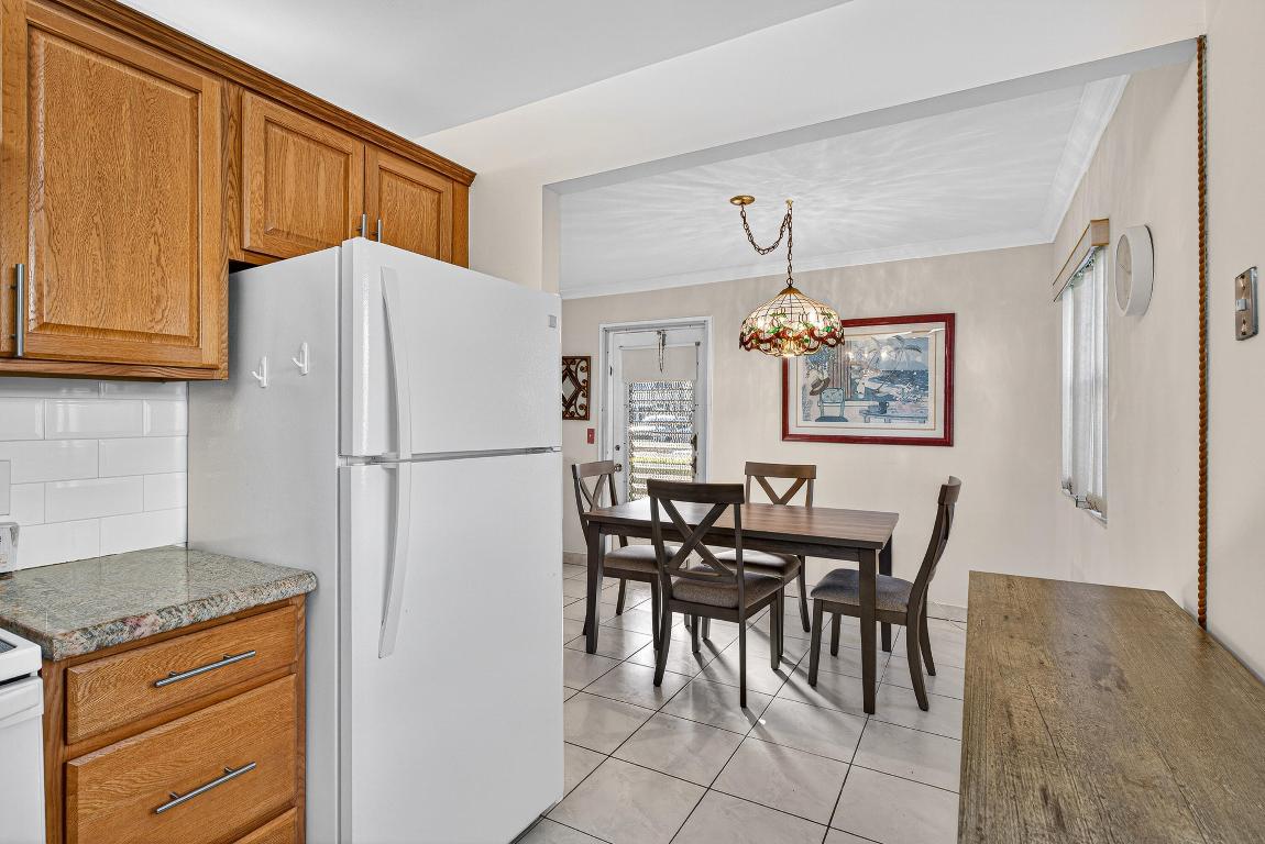 KINGS POINT MONACO CONDOS - Residential