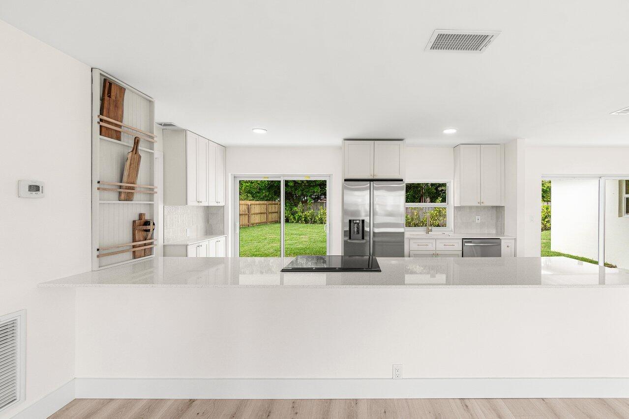 EDGEWATER PARK IN - Residential