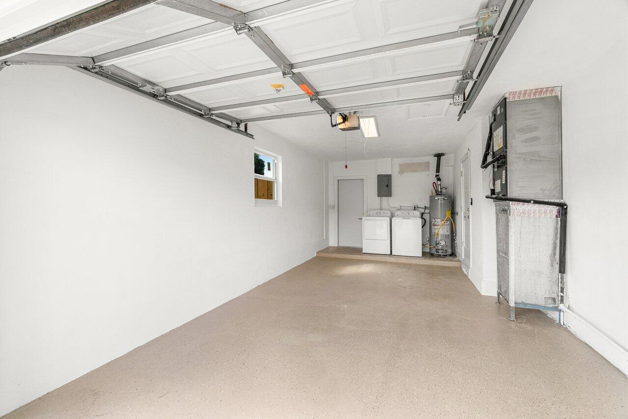 EDGEWATER PARK IN - Residential