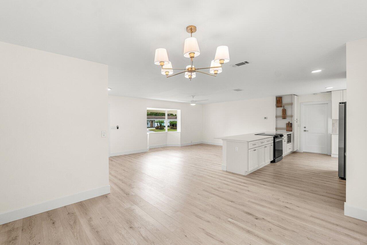 EDGEWATER PARK IN - Residential