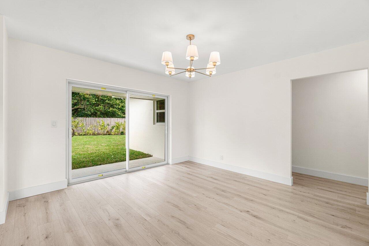 EDGEWATER PARK IN - Residential