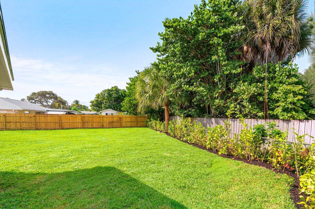 EDGEWATER PARK IN - Residential