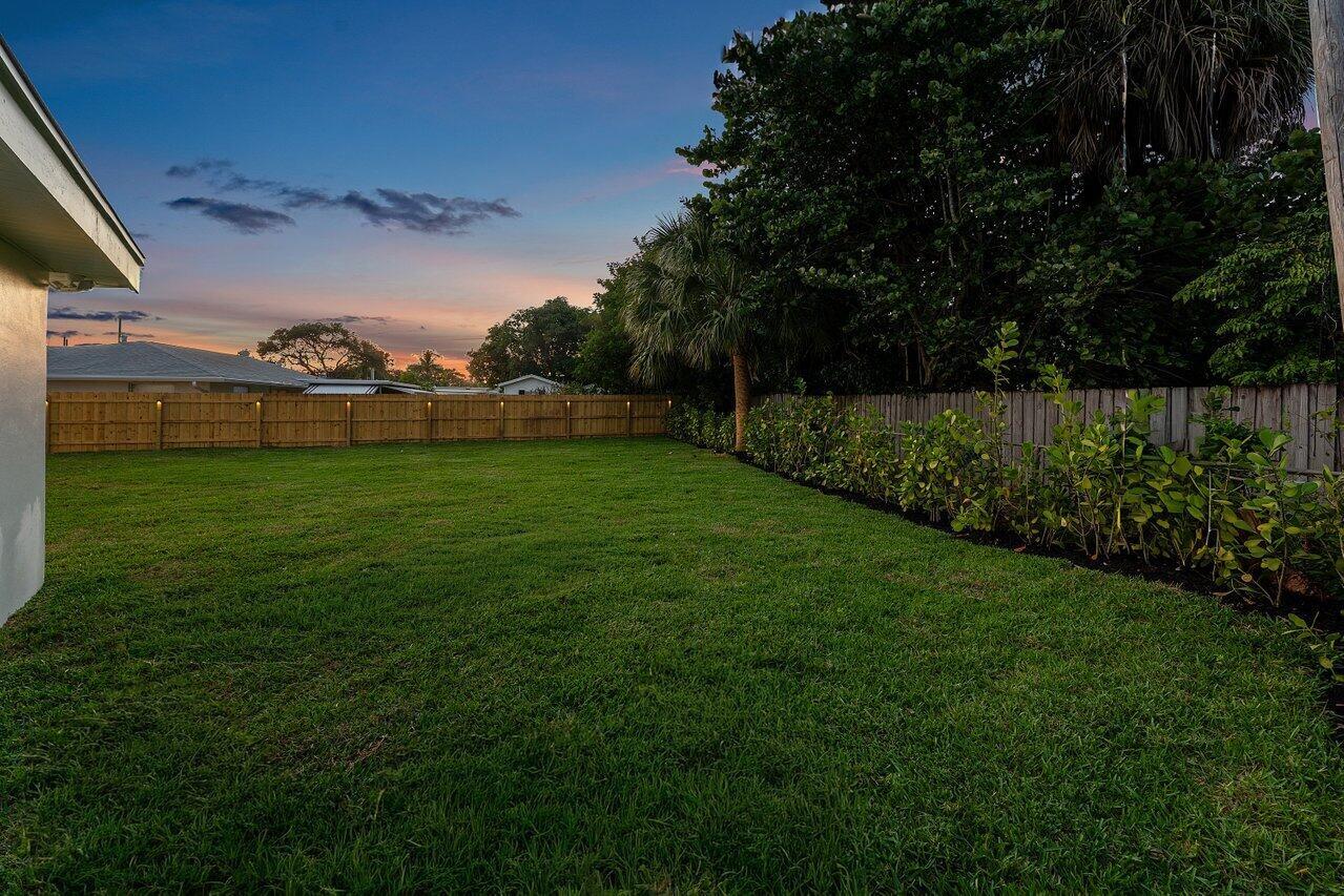 EDGEWATER PARK IN - Residential