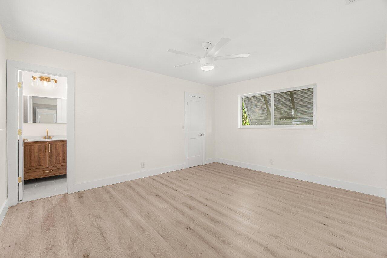 EDGEWATER PARK IN - Residential