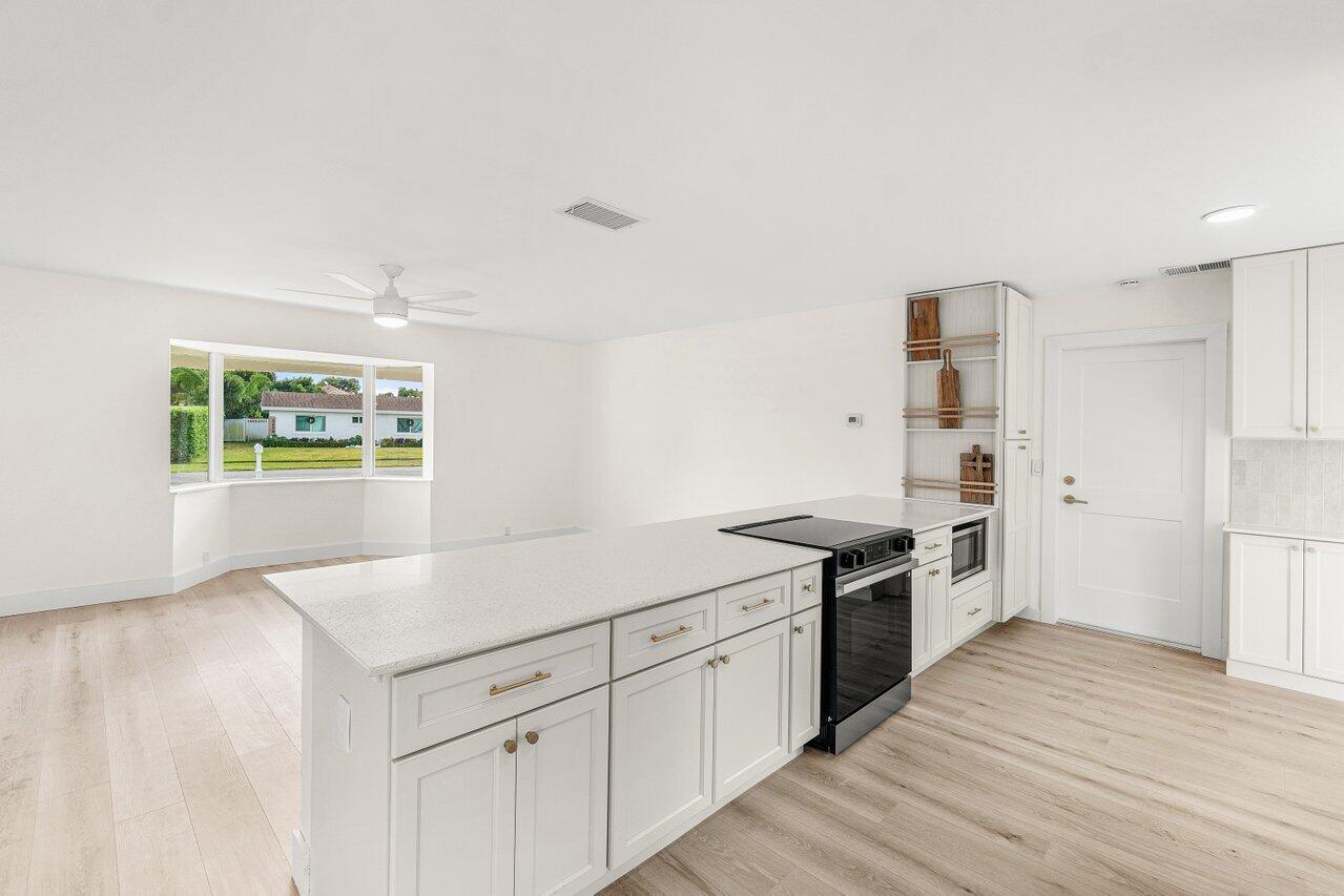 EDGEWATER PARK IN - Residential