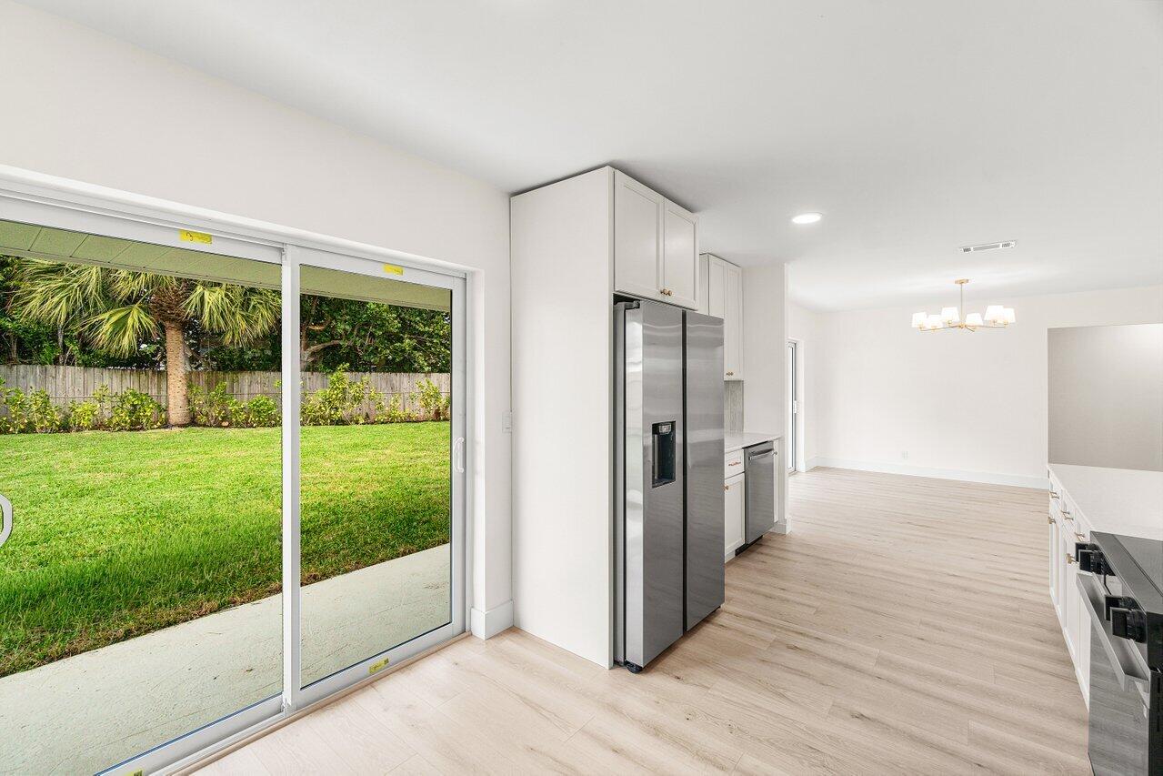 EDGEWATER PARK IN - Residential