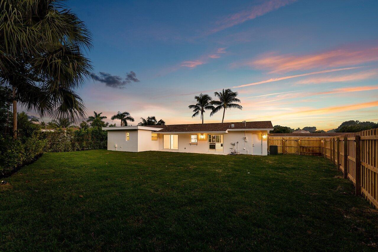 EDGEWATER PARK IN - Residential