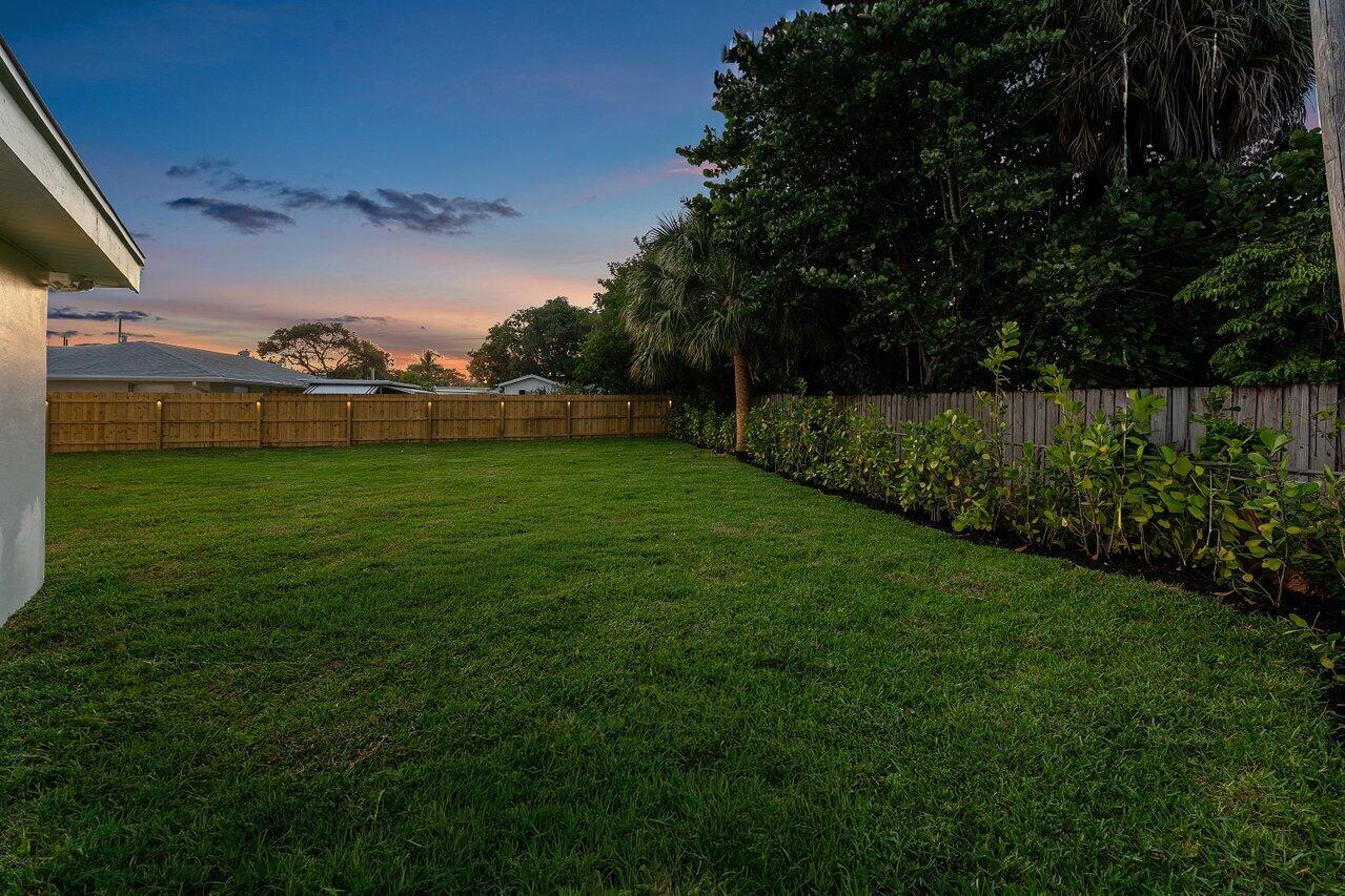 EDGEWATER PARK IN - Residential