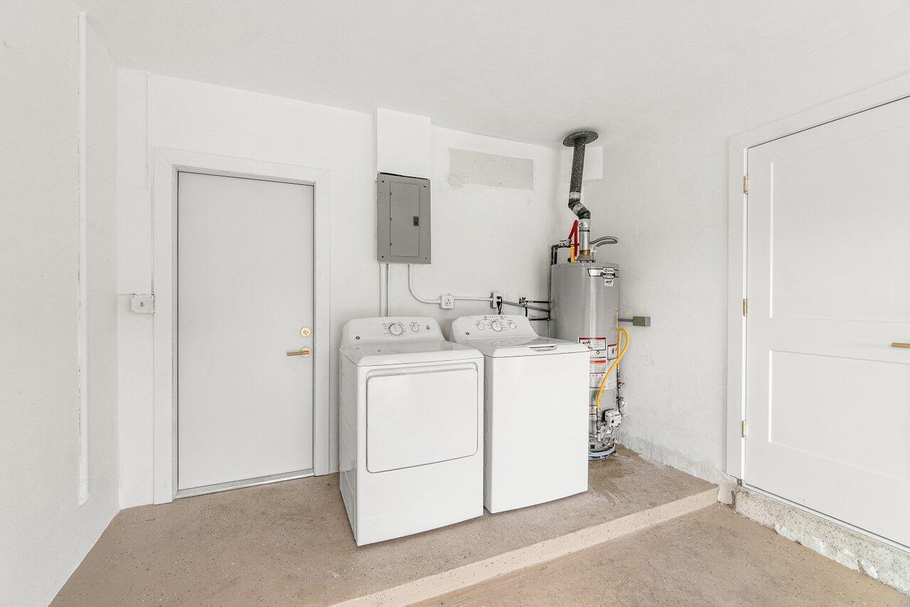 EDGEWATER PARK IN - Residential