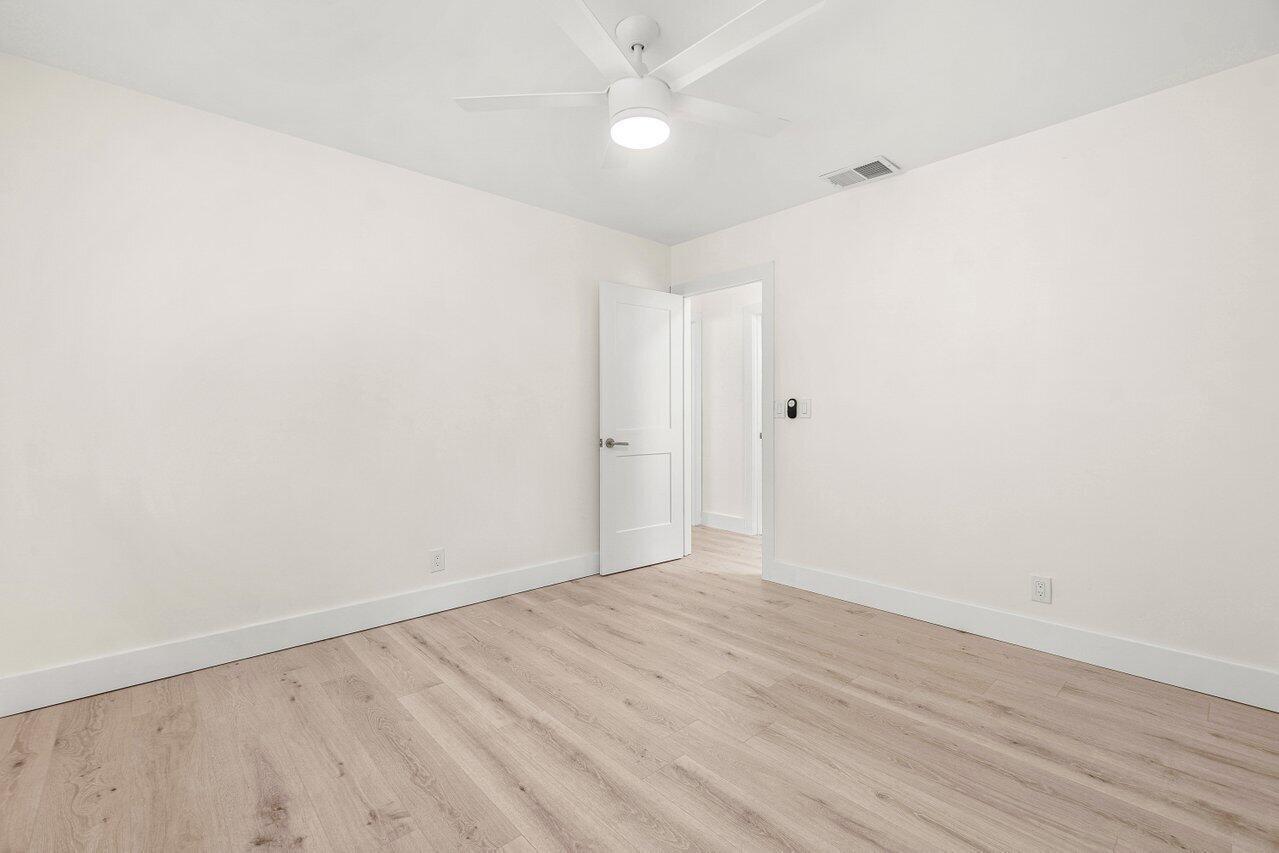 EDGEWATER PARK IN - Residential