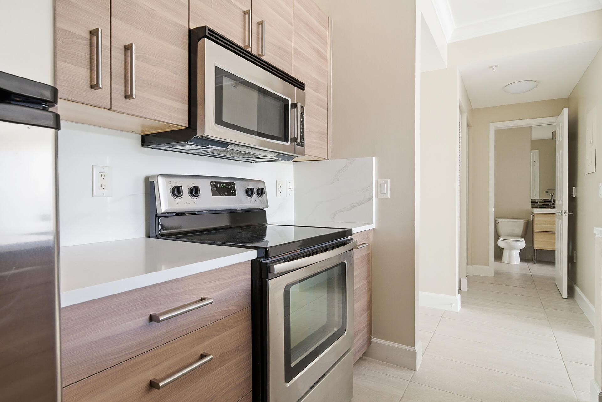 630 S Sapodilla Avenue 533