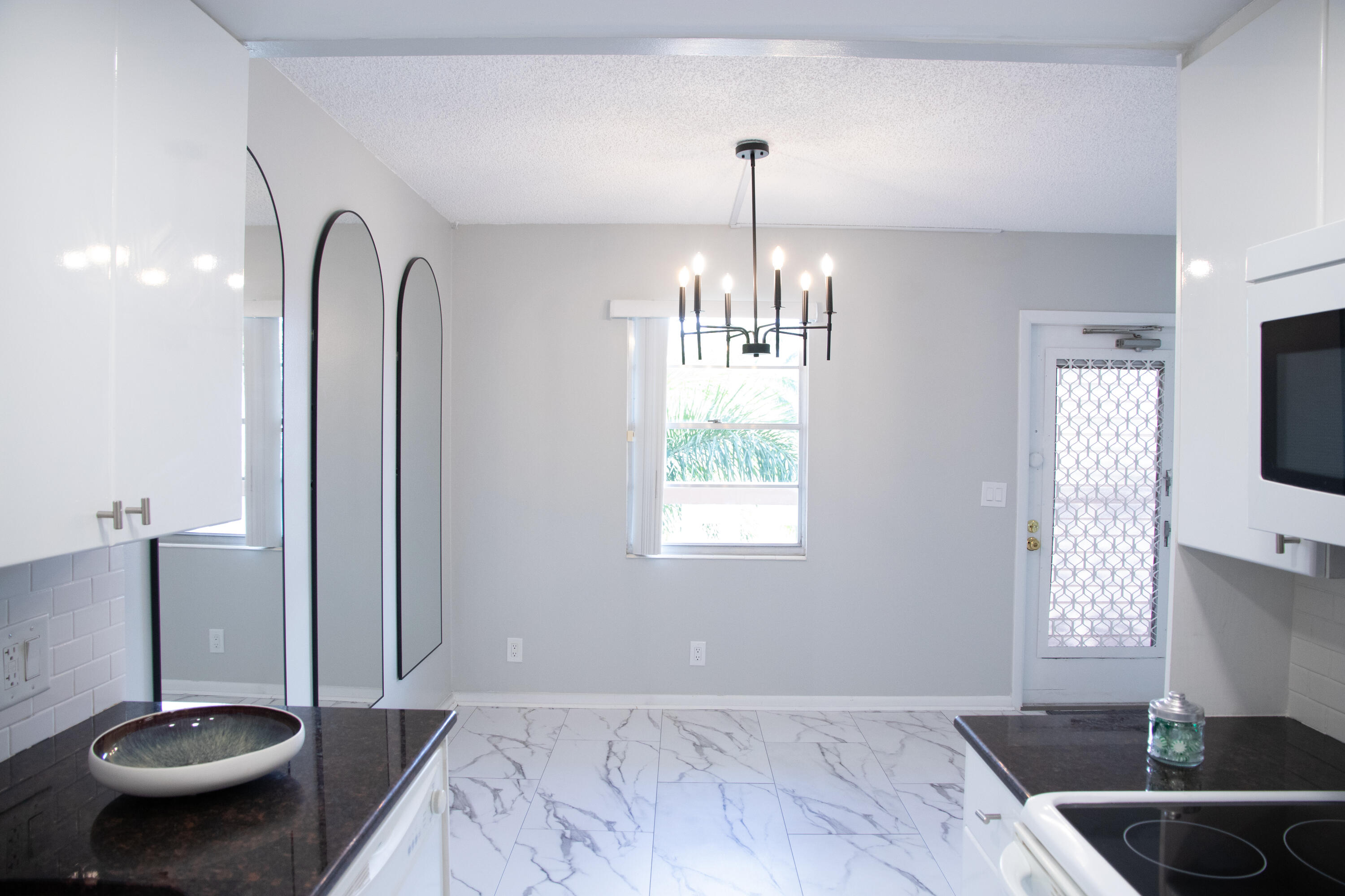 CORNWALL AT CENTURY VILLAGE CONDO - Residential Lease